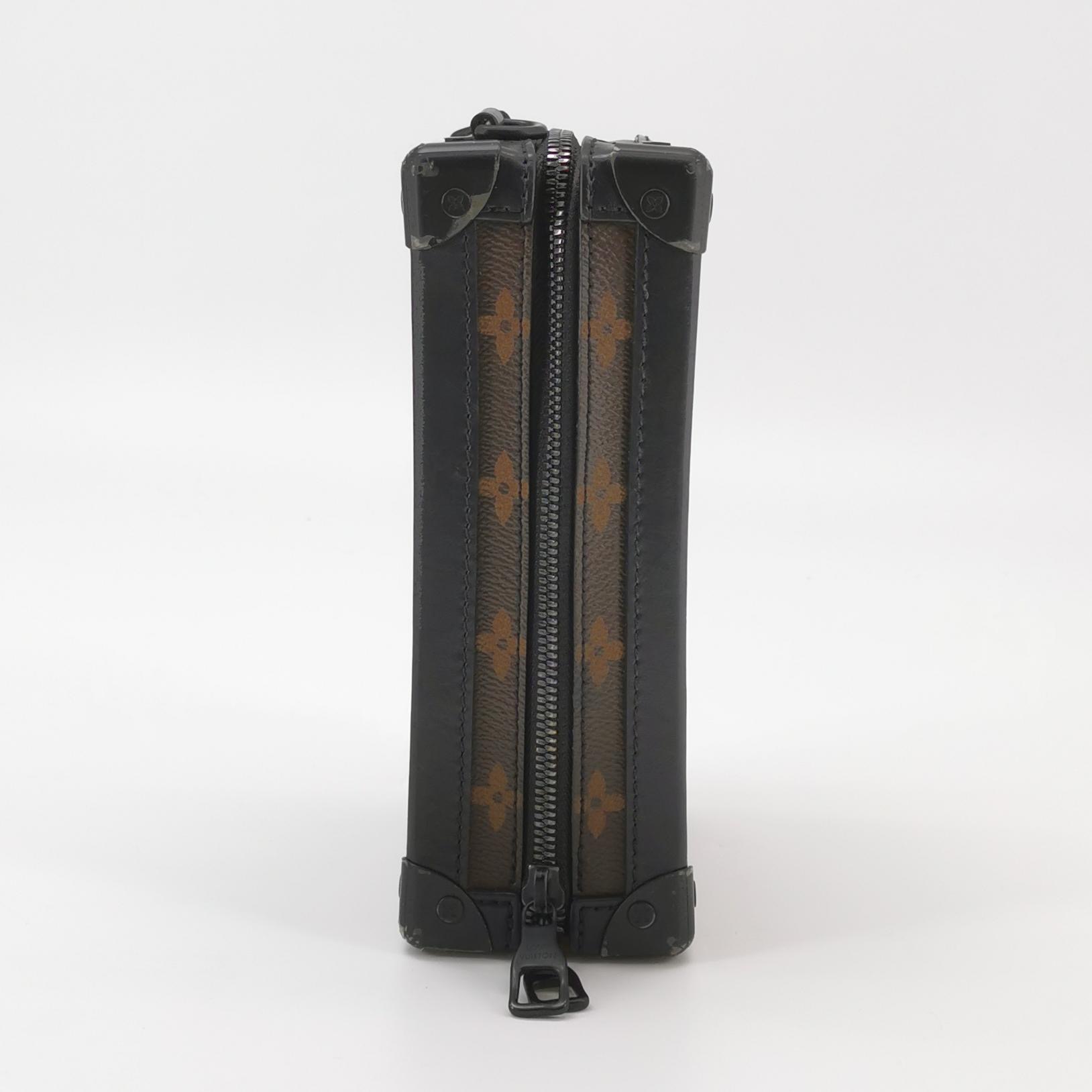 Louis Vuitton(LV) Vertical Soft Trunk Bag Monogram Tuffetage Canvas — photo 4 of 14