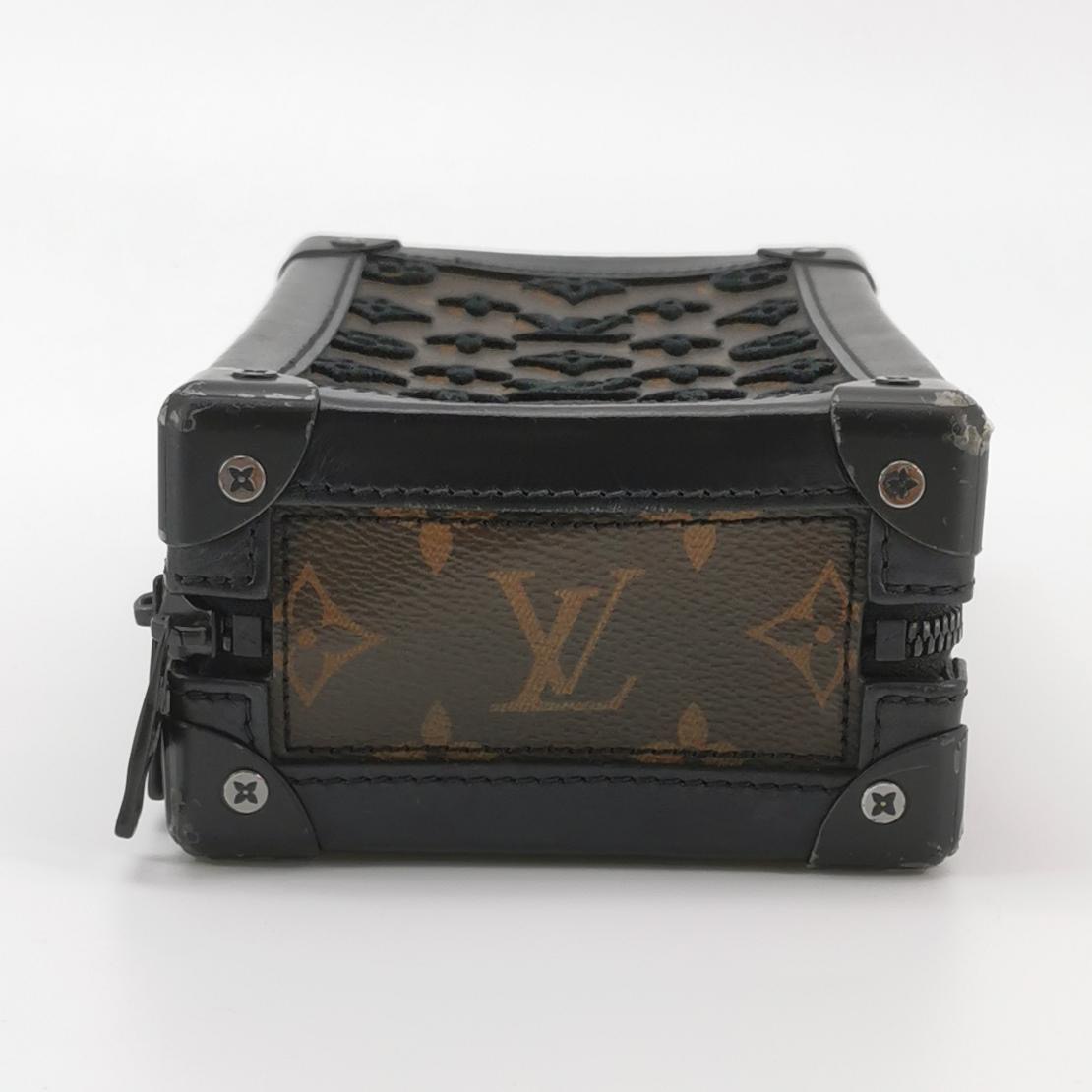Louis Vuitton(LV) Vertical Soft Trunk Bag Monogram Tuffetage Canvas — photo 6 of 16