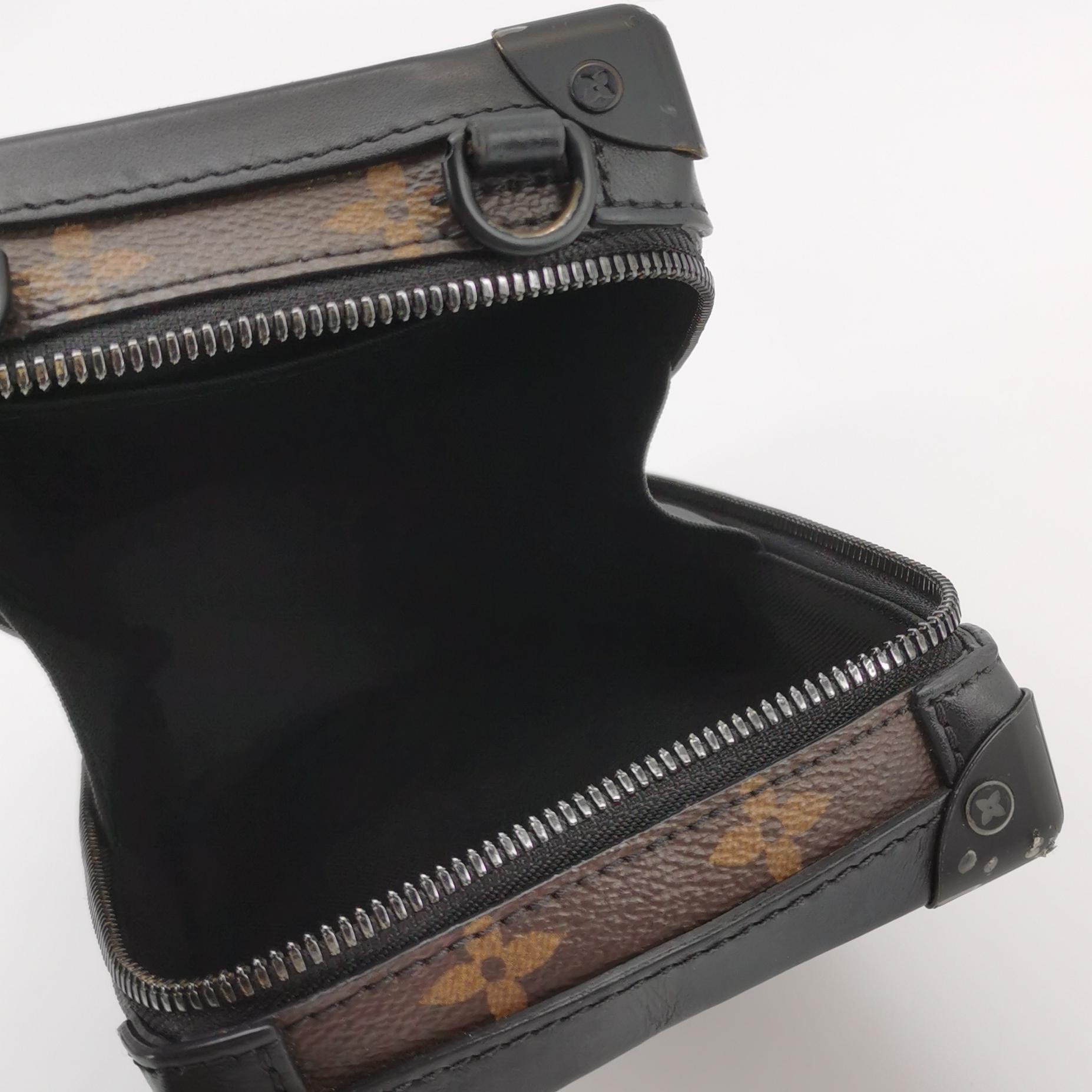 Louis Vuitton(LV) Vertical Soft Trunk Bag Monogram Tuffetage Canvas — photo 7 of 16