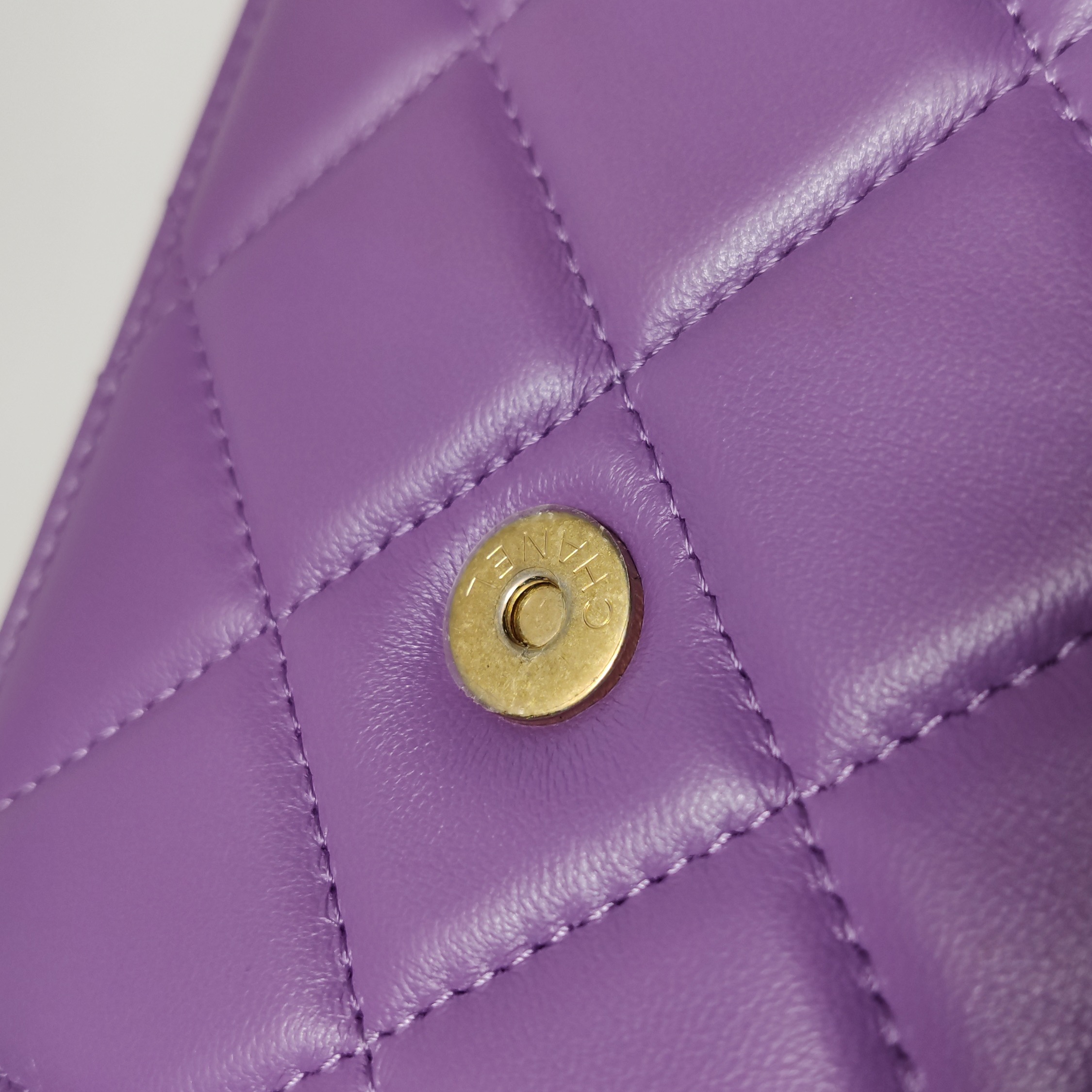 Chanel Pearl Crush Phone Holder Crossbody Bag Quilted Lambskin — photo 12 of 21