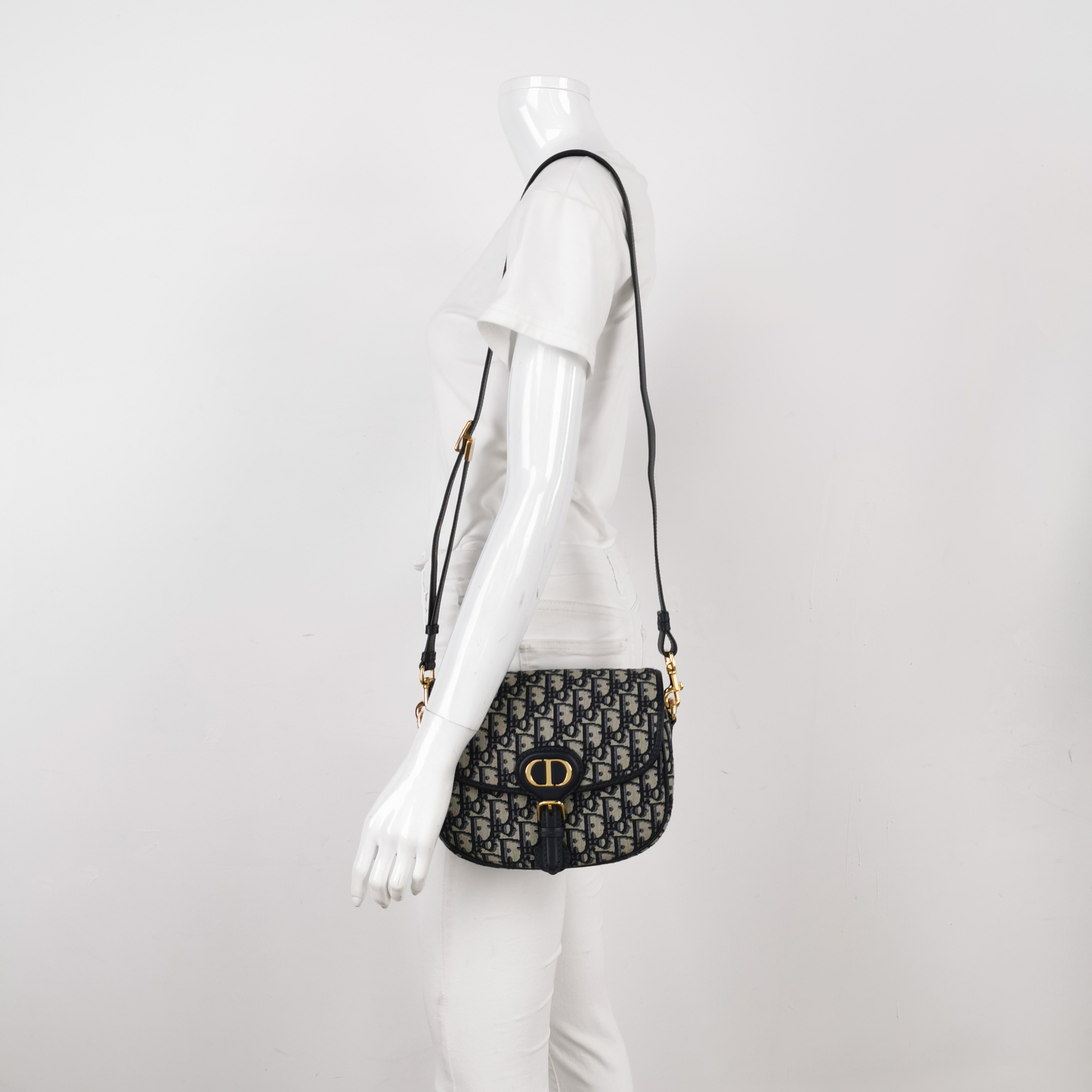 Christian Dior Bobby Flap Bag Oblique Canvas Medium — alternate view