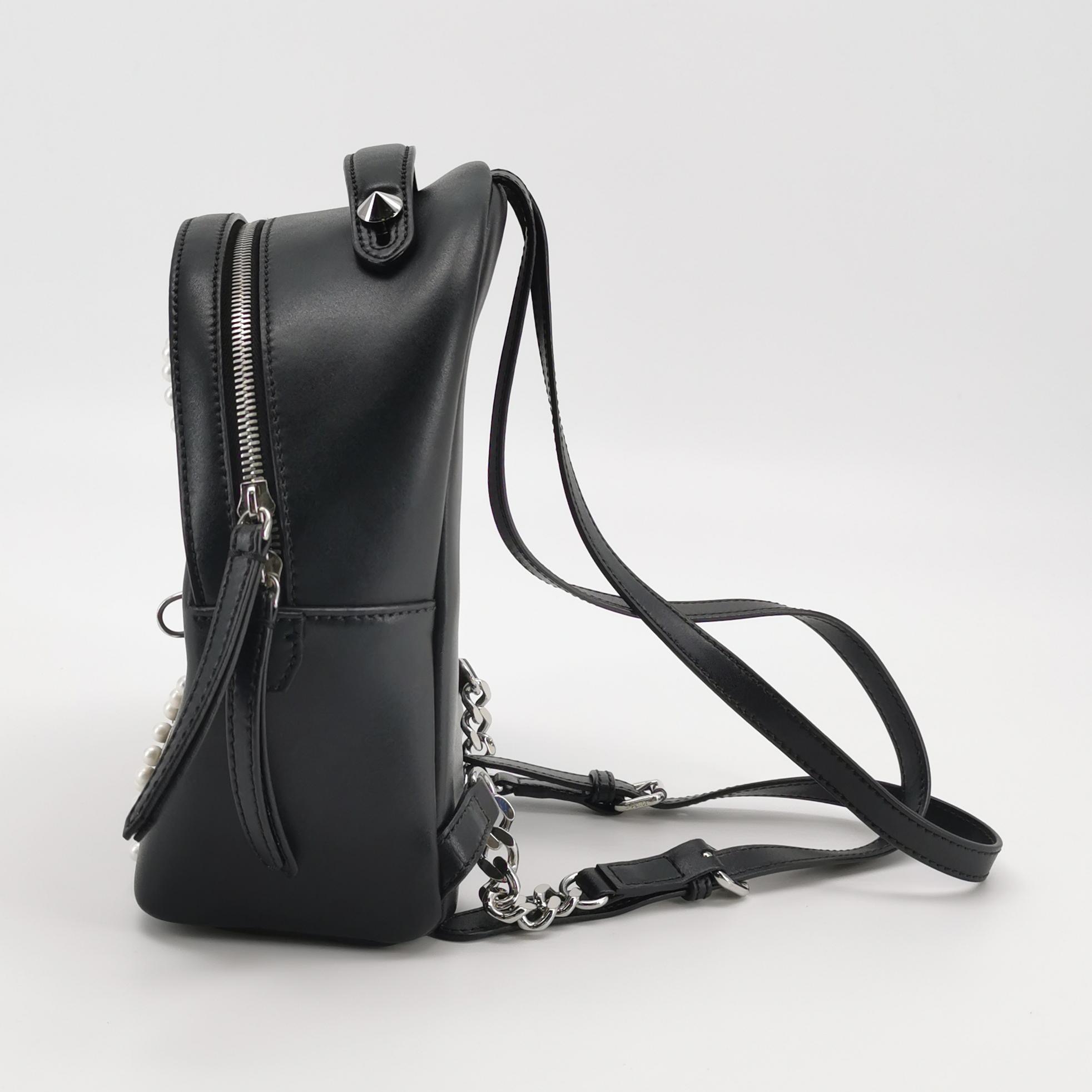 Fendi Cowhide Pearl Bow Backpack — photo 4 of 23