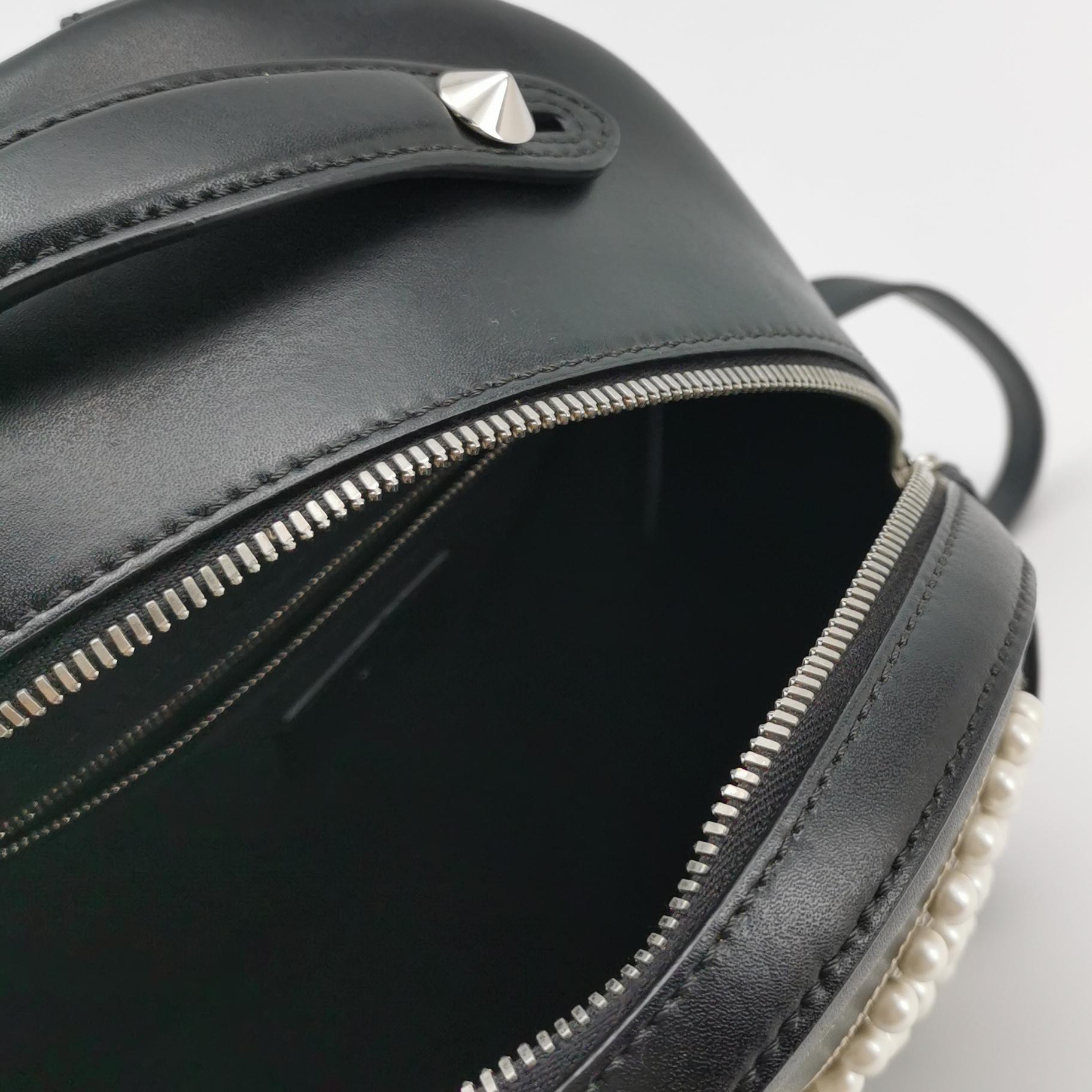 Fendi Cowhide Pearl Bow Backpack — photo 7 of 23