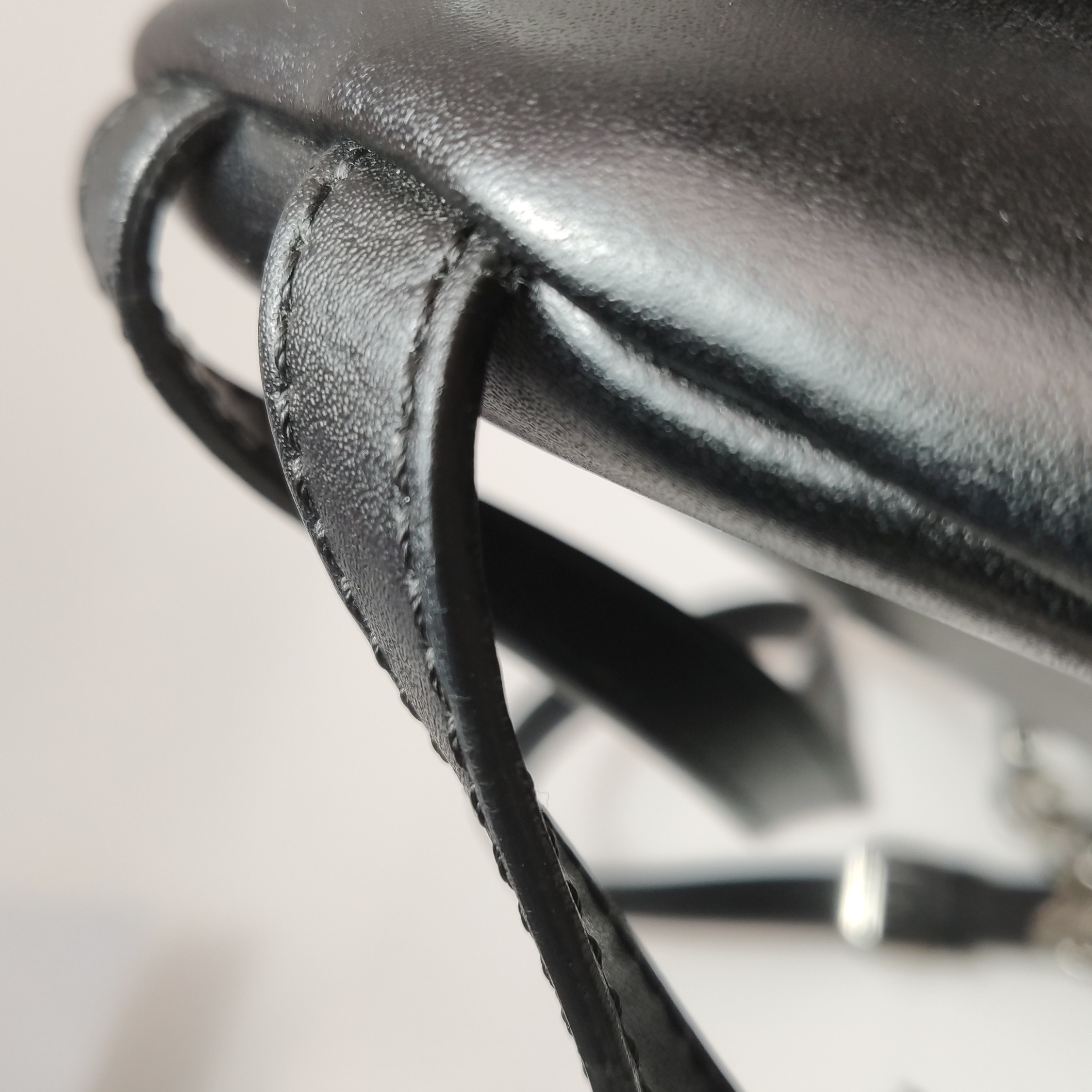 Fendi Cowhide Pearl Bow Backpack — photo 18 of 23