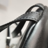 Fendi Cowhide Pearl Bow Backpack — thumbnail 18