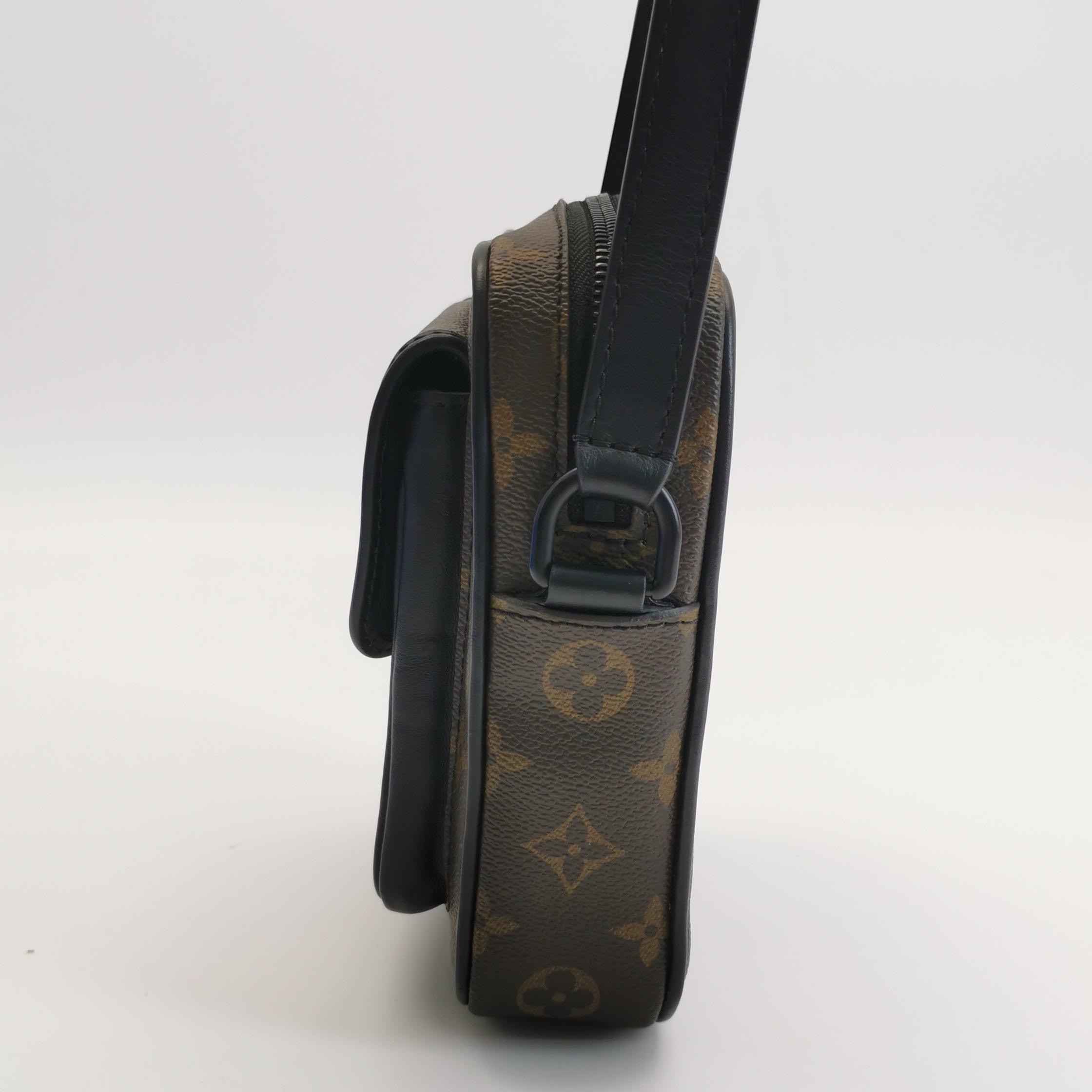 Louis Vuitton(LV) Christopher Wearable Wallet Macassar Monogram Canvas — photo 4 of 15