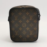 Louis Vuitton(LV) Christopher Wearable Wallet Macassar Monogram Canvas — thumbnail 5