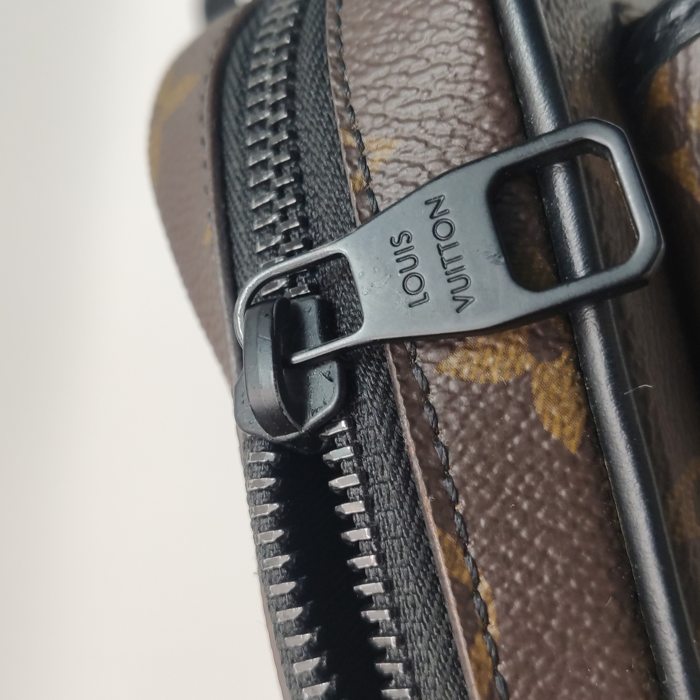 Louis Vuitton(LV) Christopher Wearable Wallet Macassar Monogram Canvas — photo 12 of 15