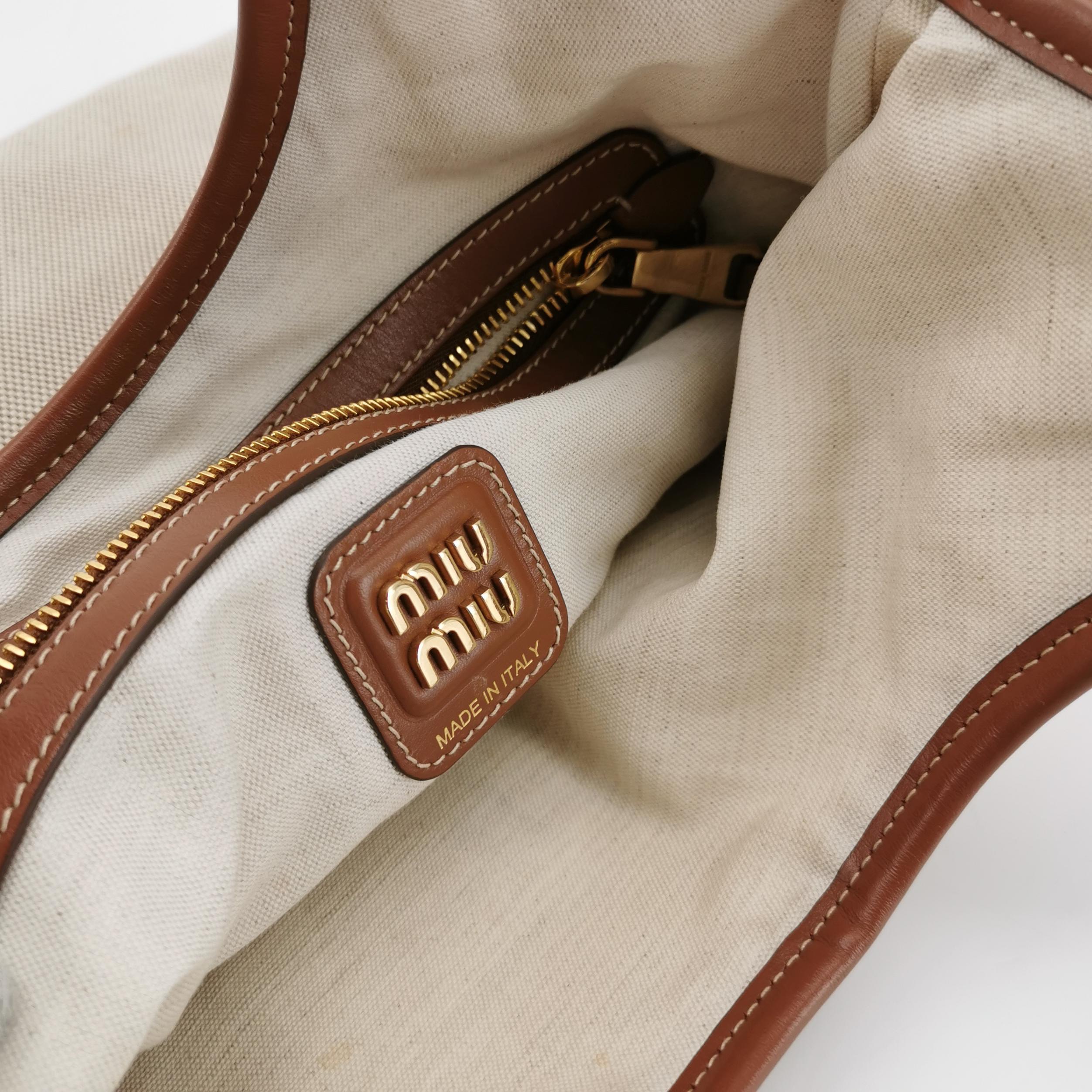Miu Miu Ivy Hobo Bag Leather — photo 8 of 14