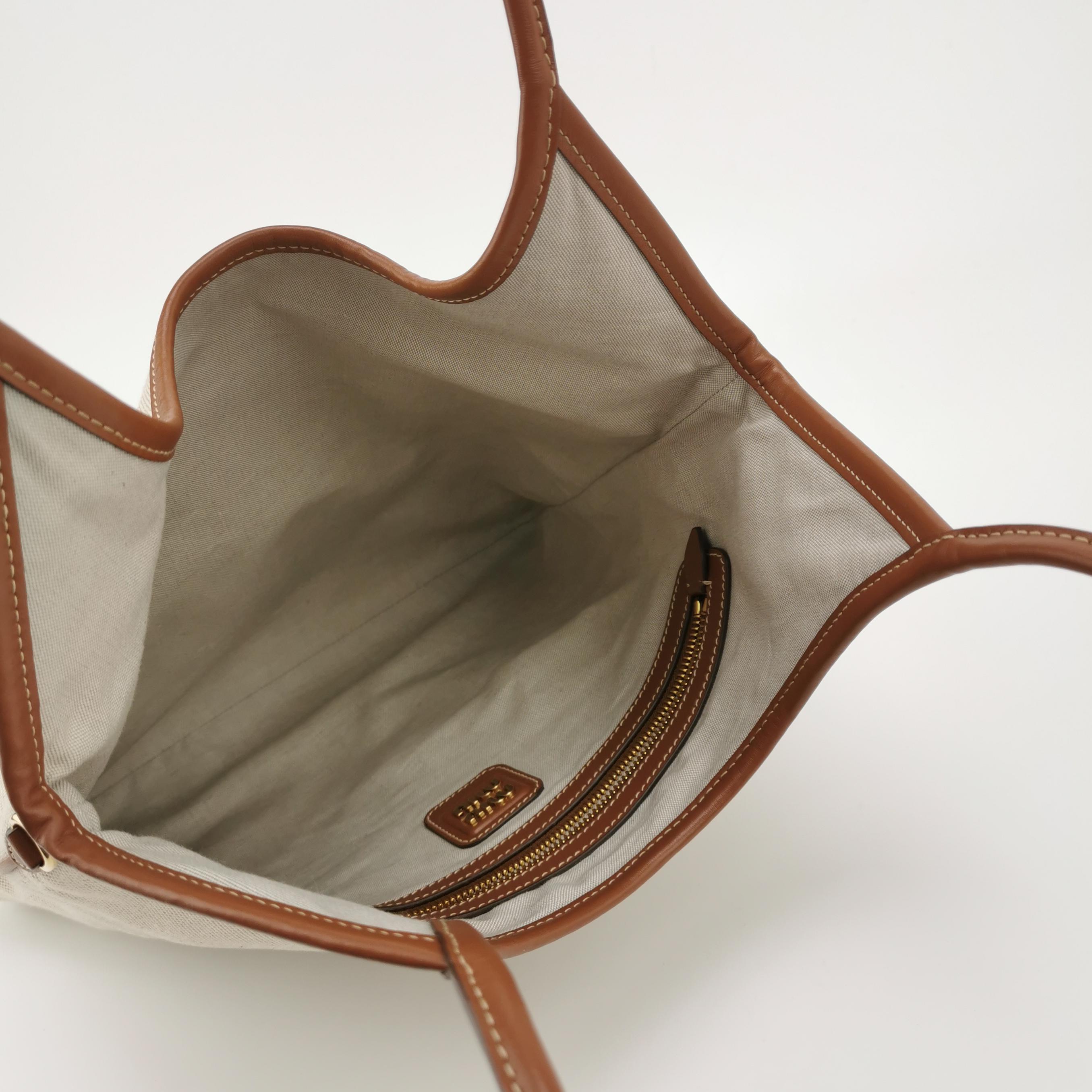 Miu Miu Ivy Hobo Bag Leather — photo 7 of 13