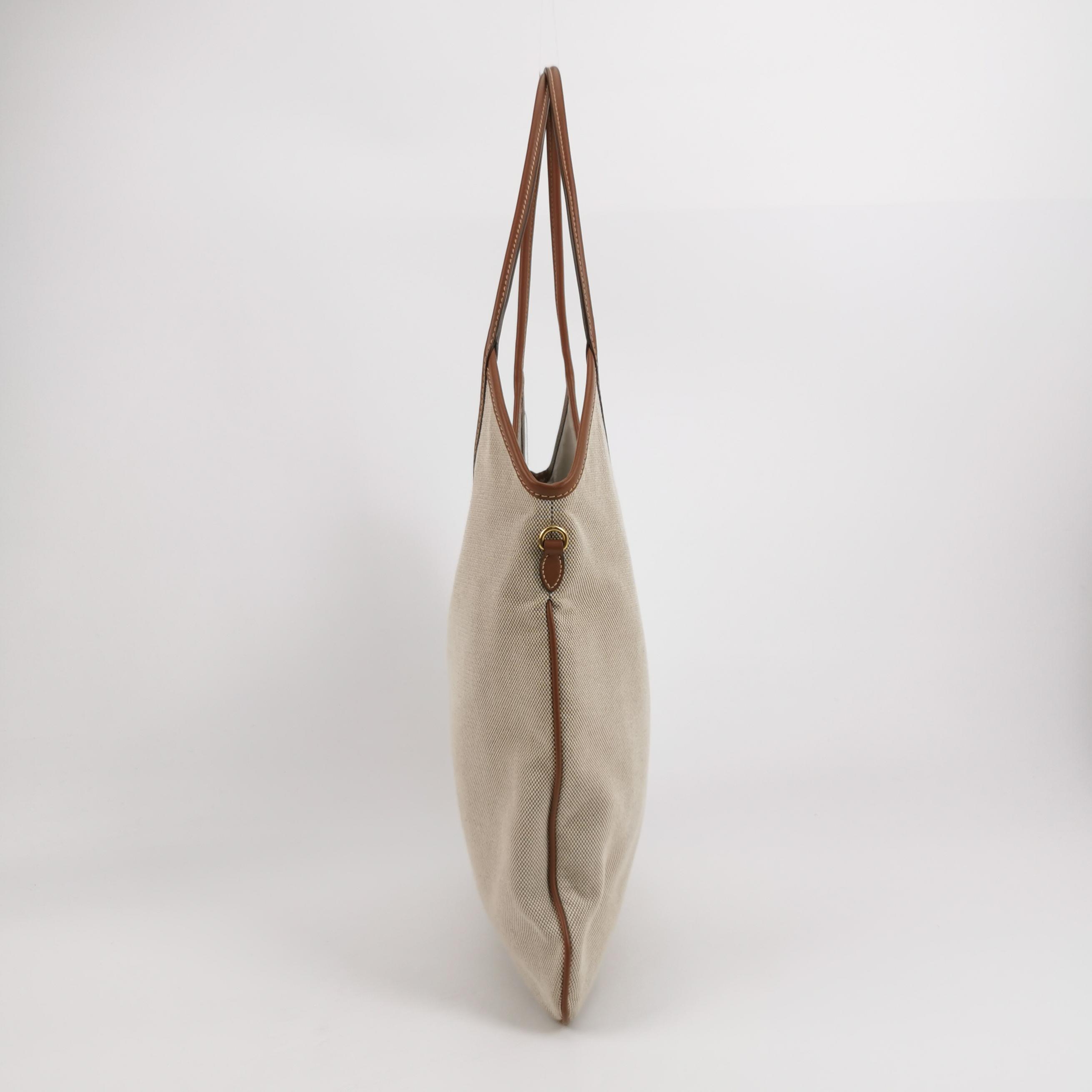 Miu Miu Ivy Hobo Bag Leather — photo 3 of 14