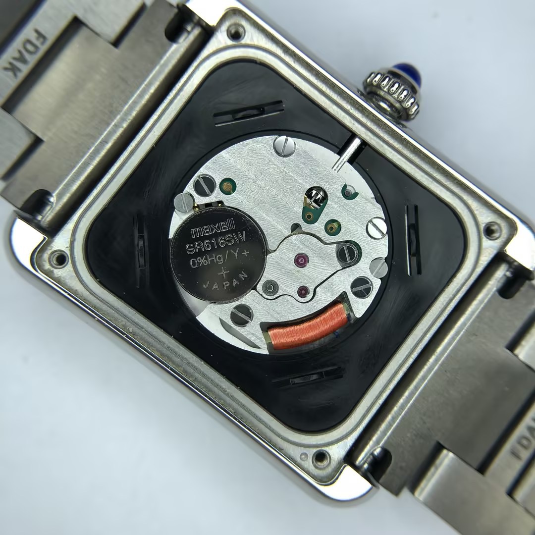 Cartier Tank Solo Quartz Watch Stainless Steel 24 — photo 7 of 14