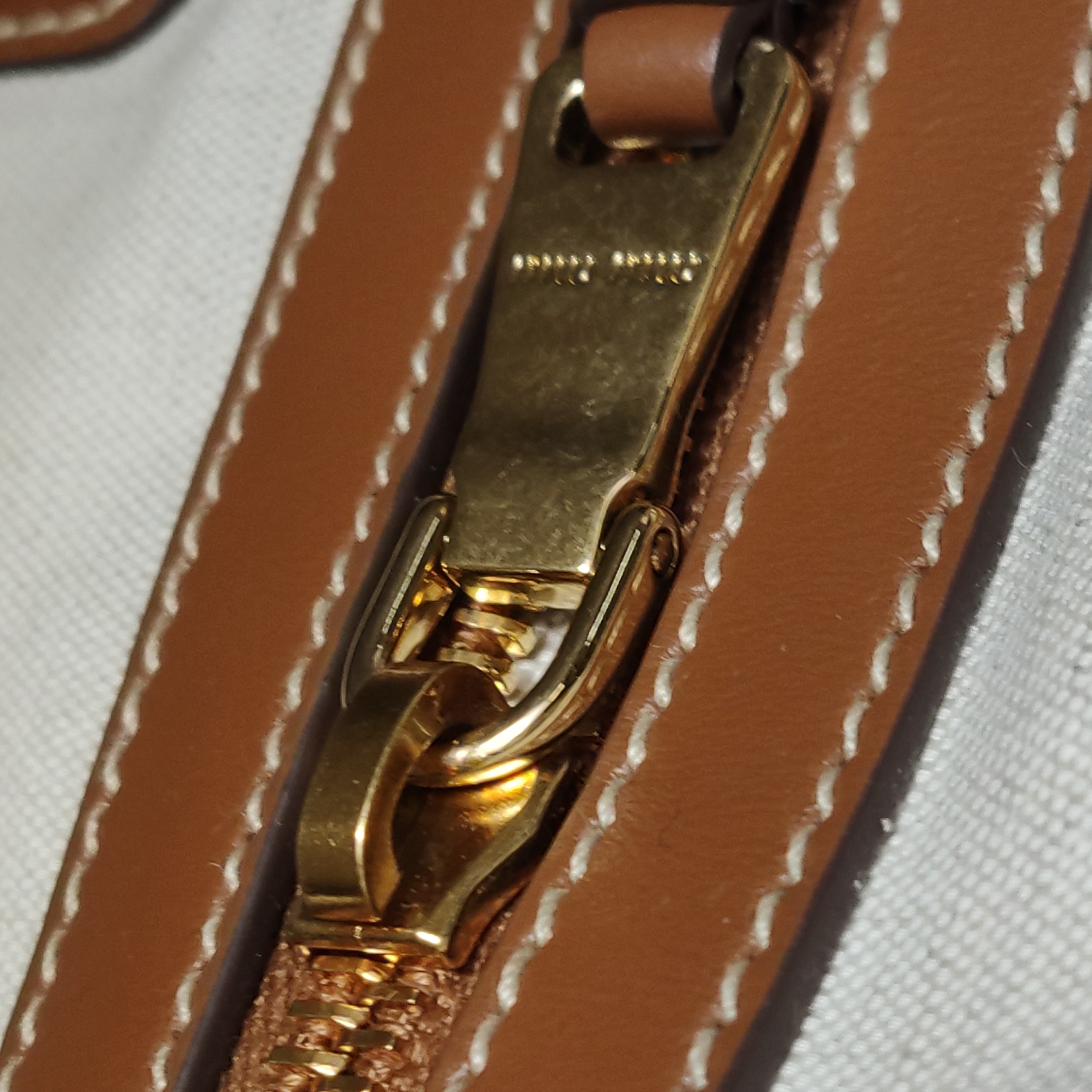 Miu Miu Ivy Hobo Bag Leather — photo 10 of 13