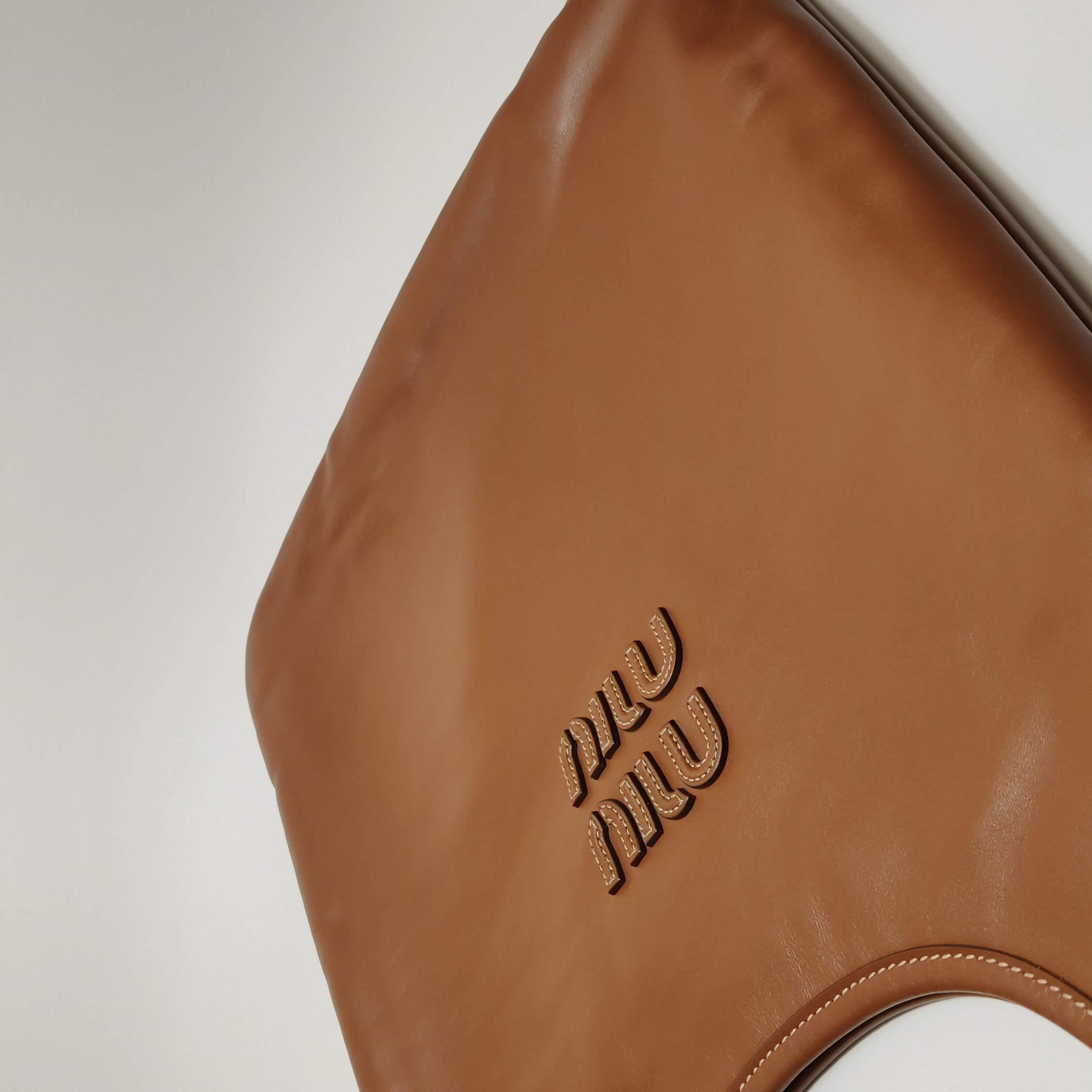 Miu Miu Ivy Hobo Bag Leather — photo 11 of 13