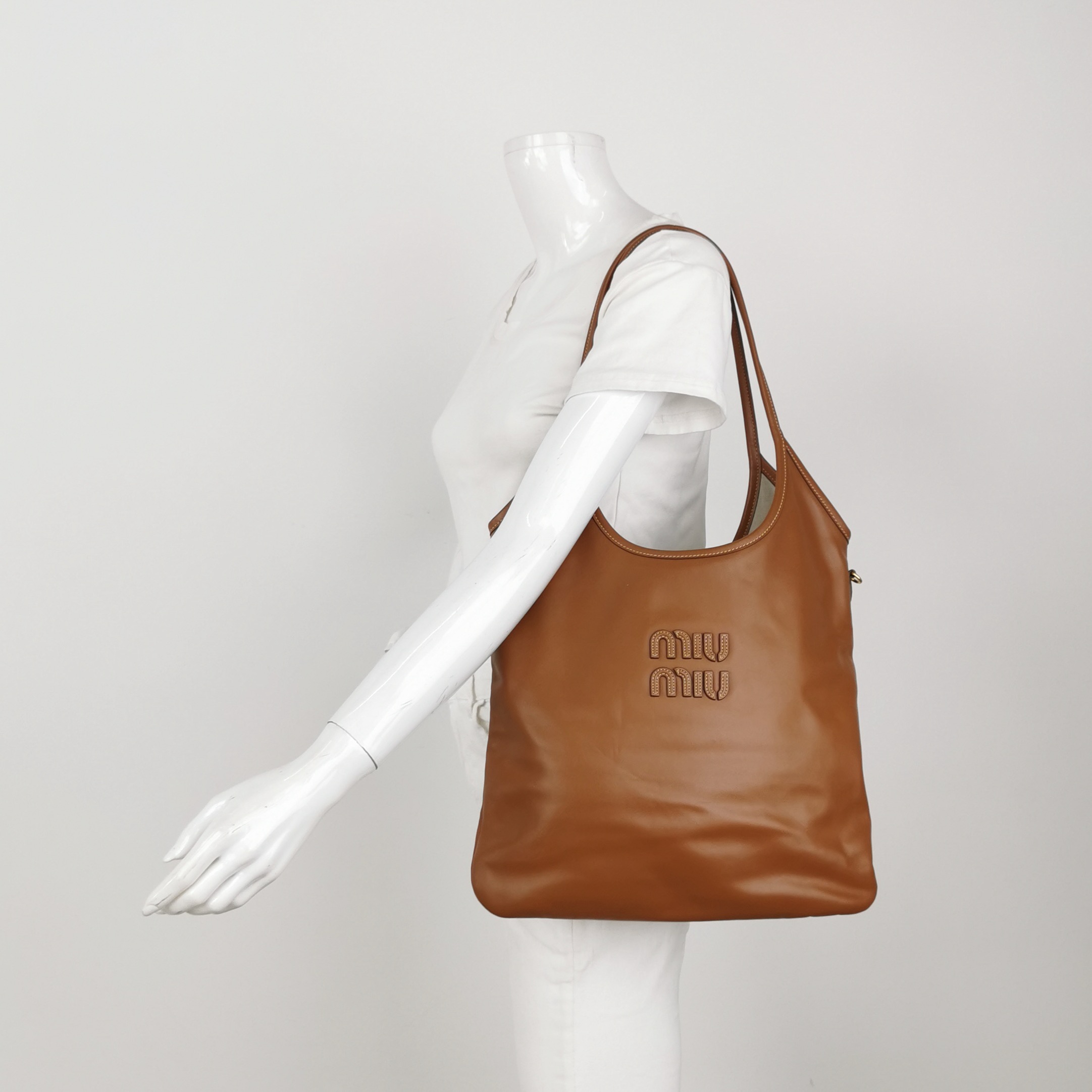 Miu Miu Ivy Hobo Bag Leather — alternate view
