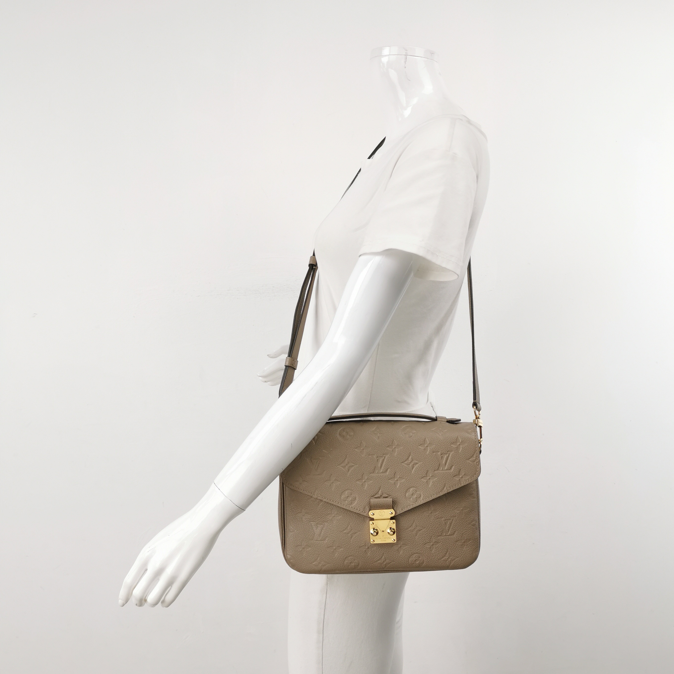 Louis Vuitton(LV) Pochette Metis Monogram Empreinte Leather — alternate view