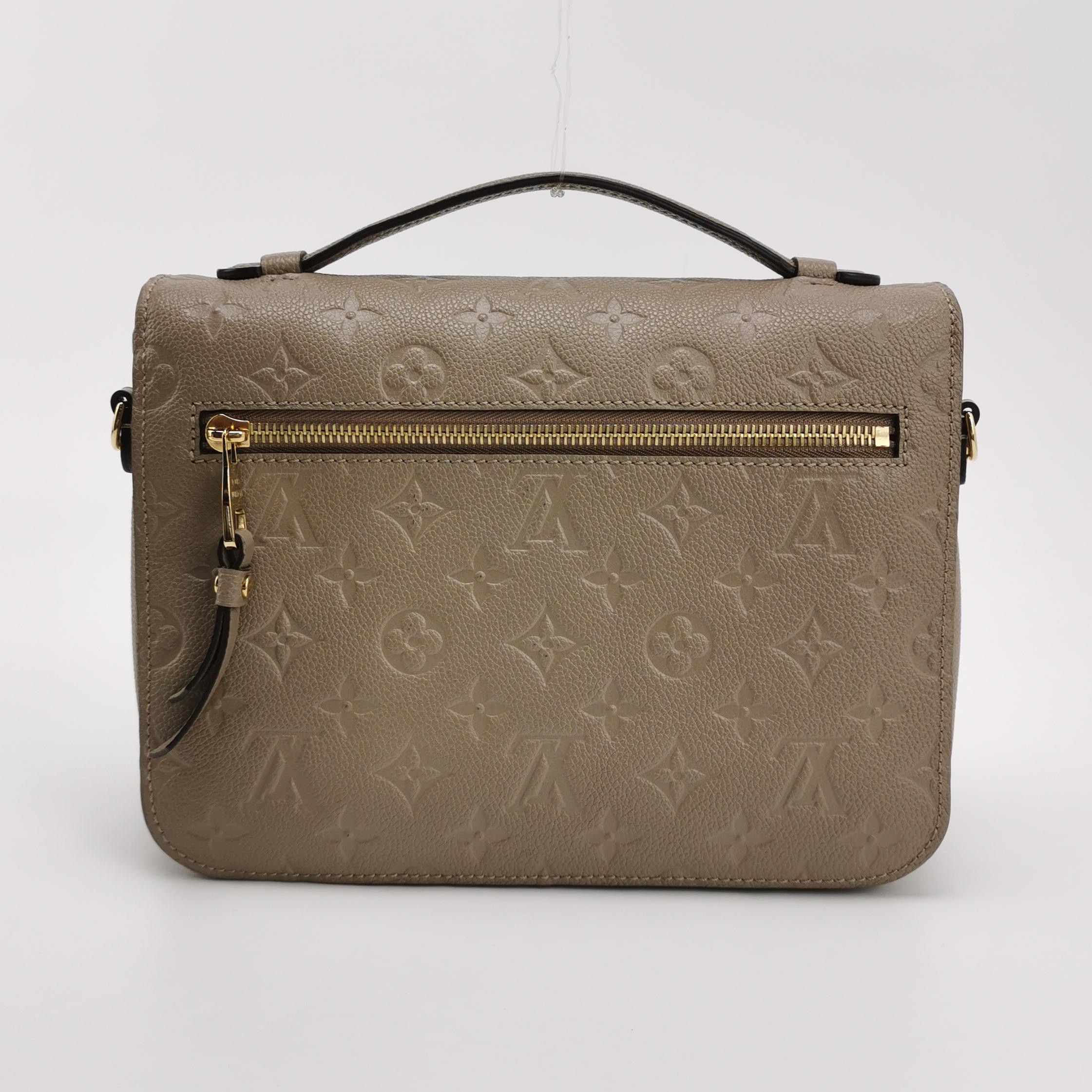 Louis Vuitton(LV) Pochette Metis Monogram Empreinte Leather — photo 5 of 13