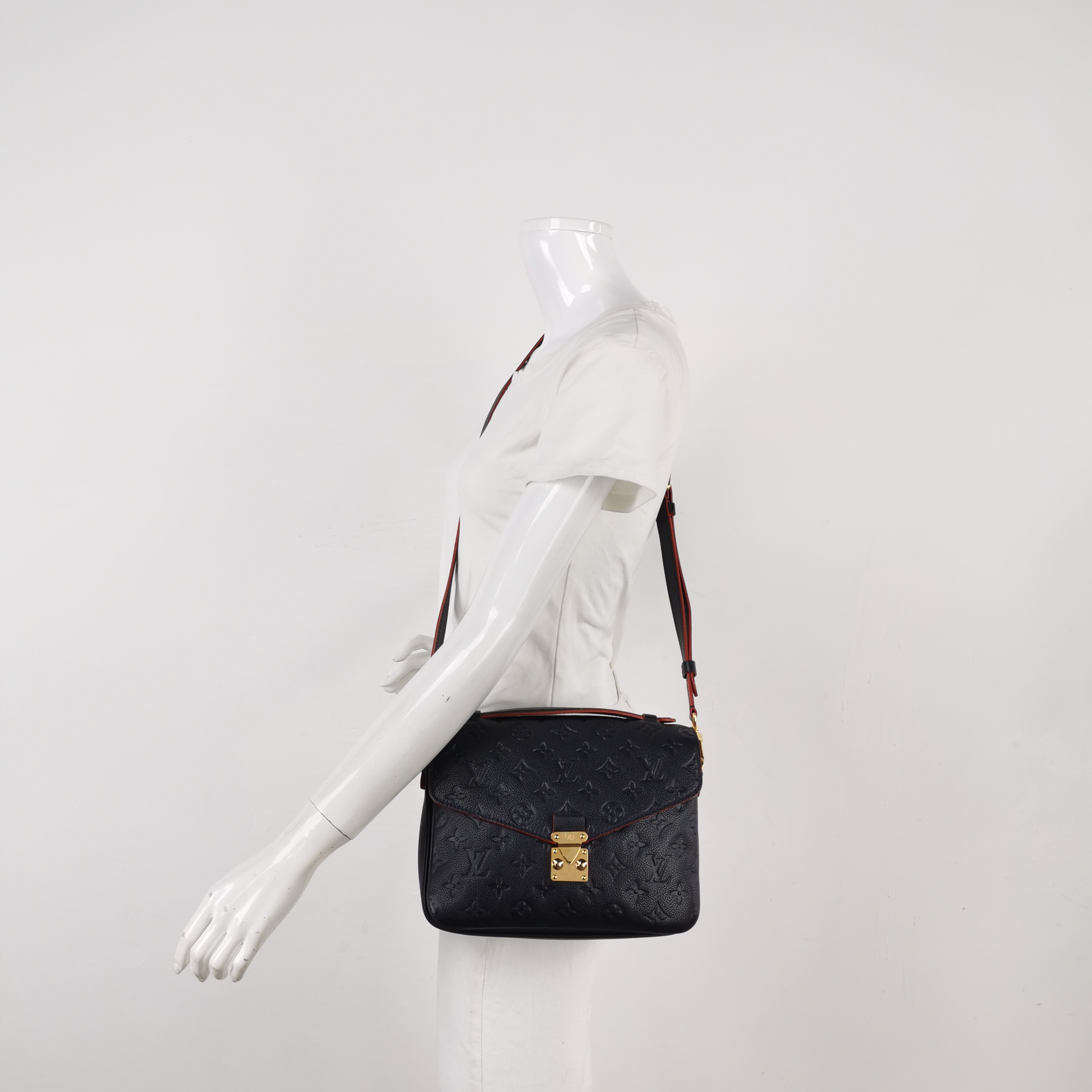 Louis Vuitton(LV) Pochette Metis Monogram Empreinte Leather — alternate view