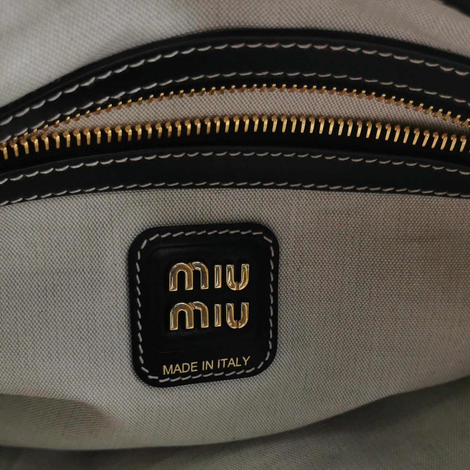 Miu Miu Ivy Hobo Bag Leather — photo 8 of 13