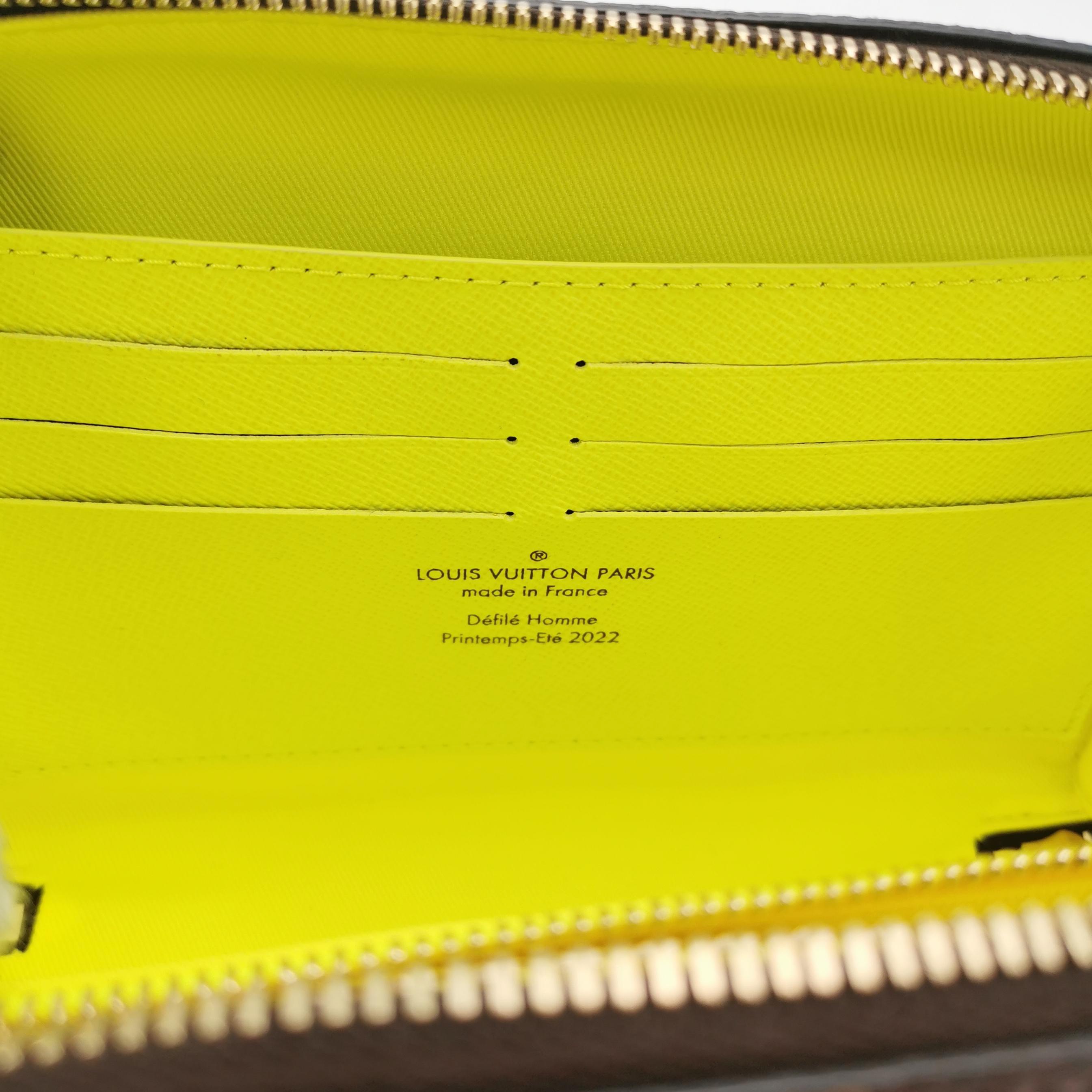 Louis Vuitton(LV) Soft Trunk Wearable Wallet No.7 Trunk L'Oeil Vintage Monogram Canvas — photo 8 of 14