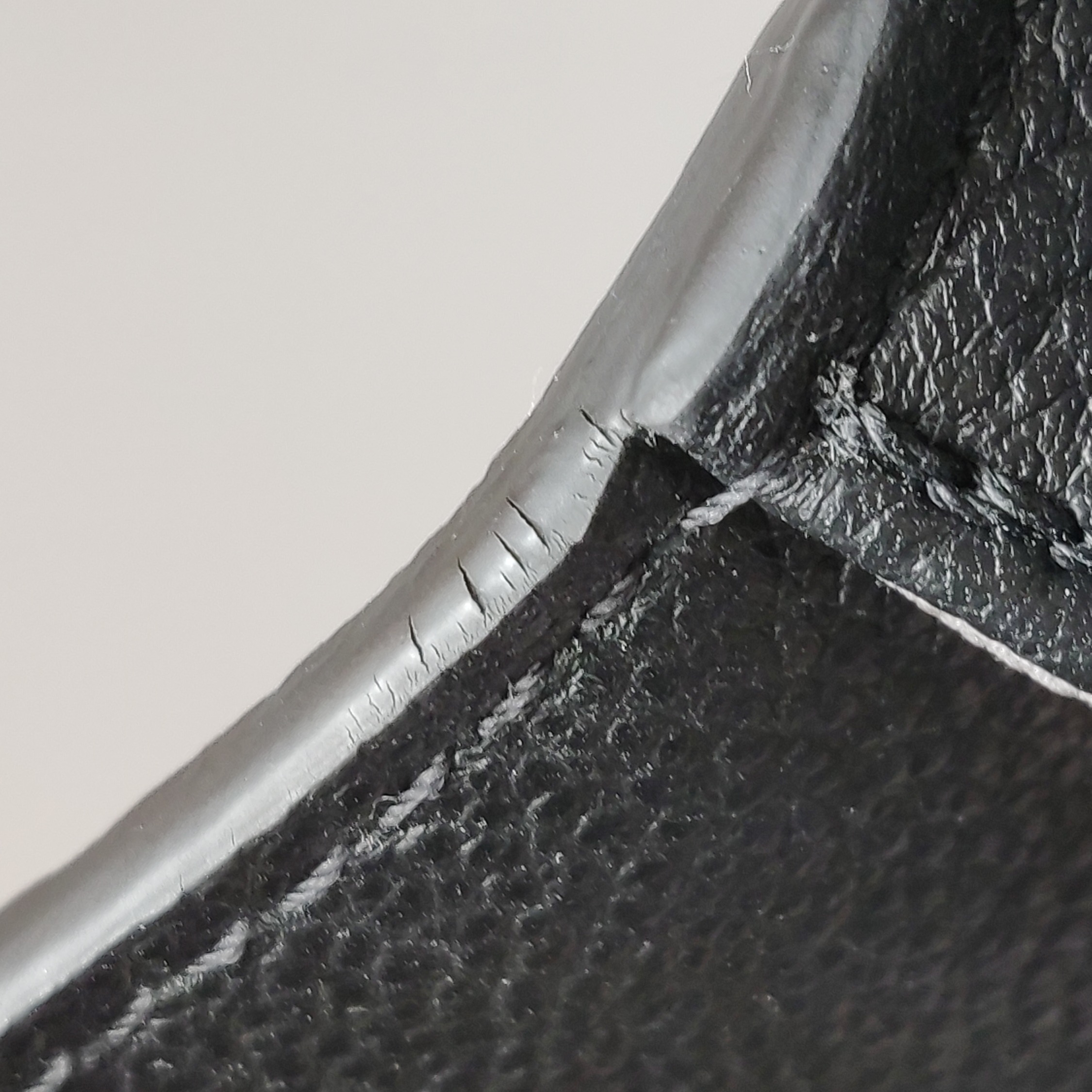 Louis Vuitton(LV) Pochette Metis Monogram Empreinte Leather — photo 11 of 11