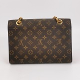 Louis Vuitton(LV) Victoire Handbag Monogram Canvas and Leather — thumbnail 5
