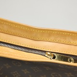 Louis Vuitton(LV) Hudson Handbag Monogram Canvas GM — thumbnail 14