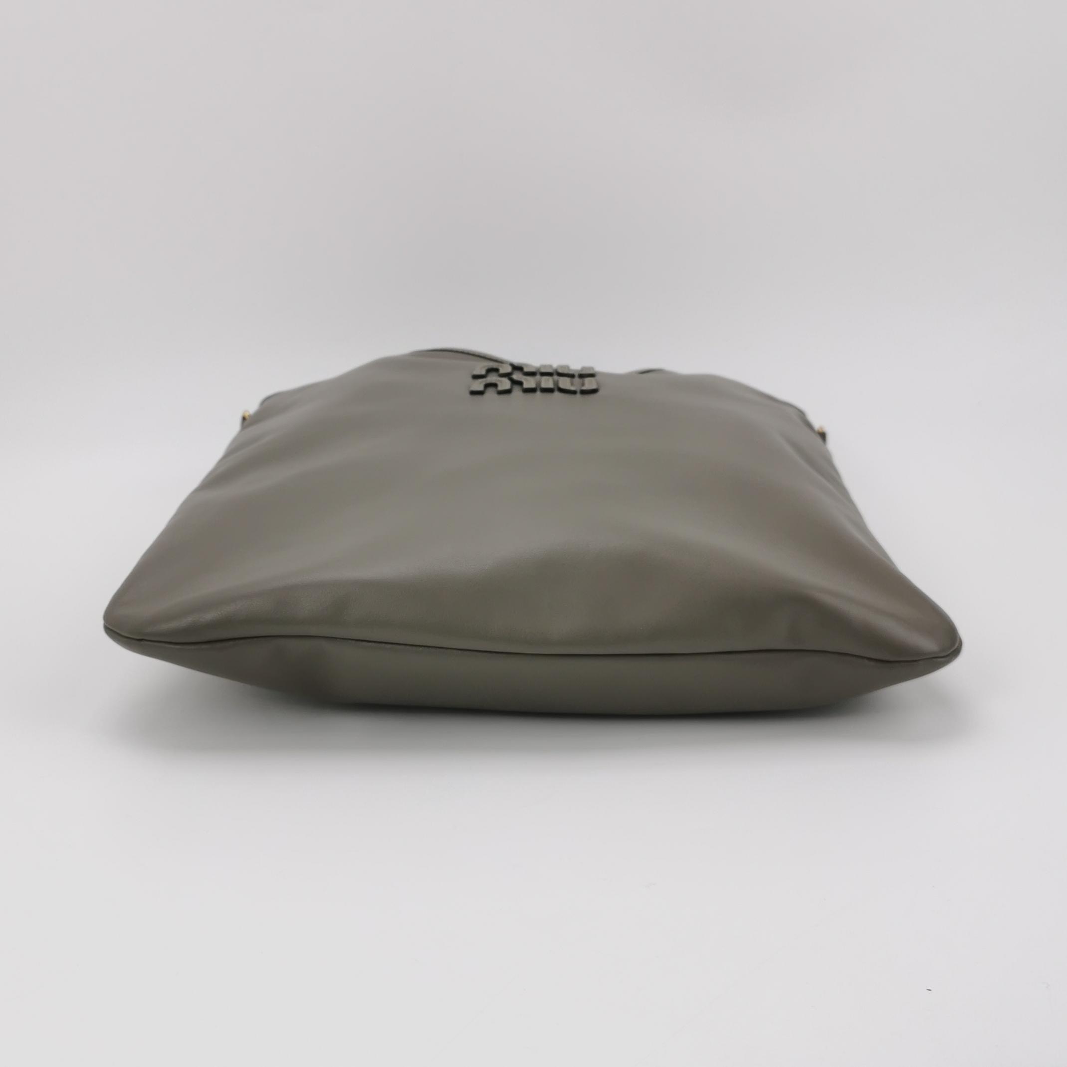 Miu Miu Ivy Hobo Bag Leather — photo 6 of 12