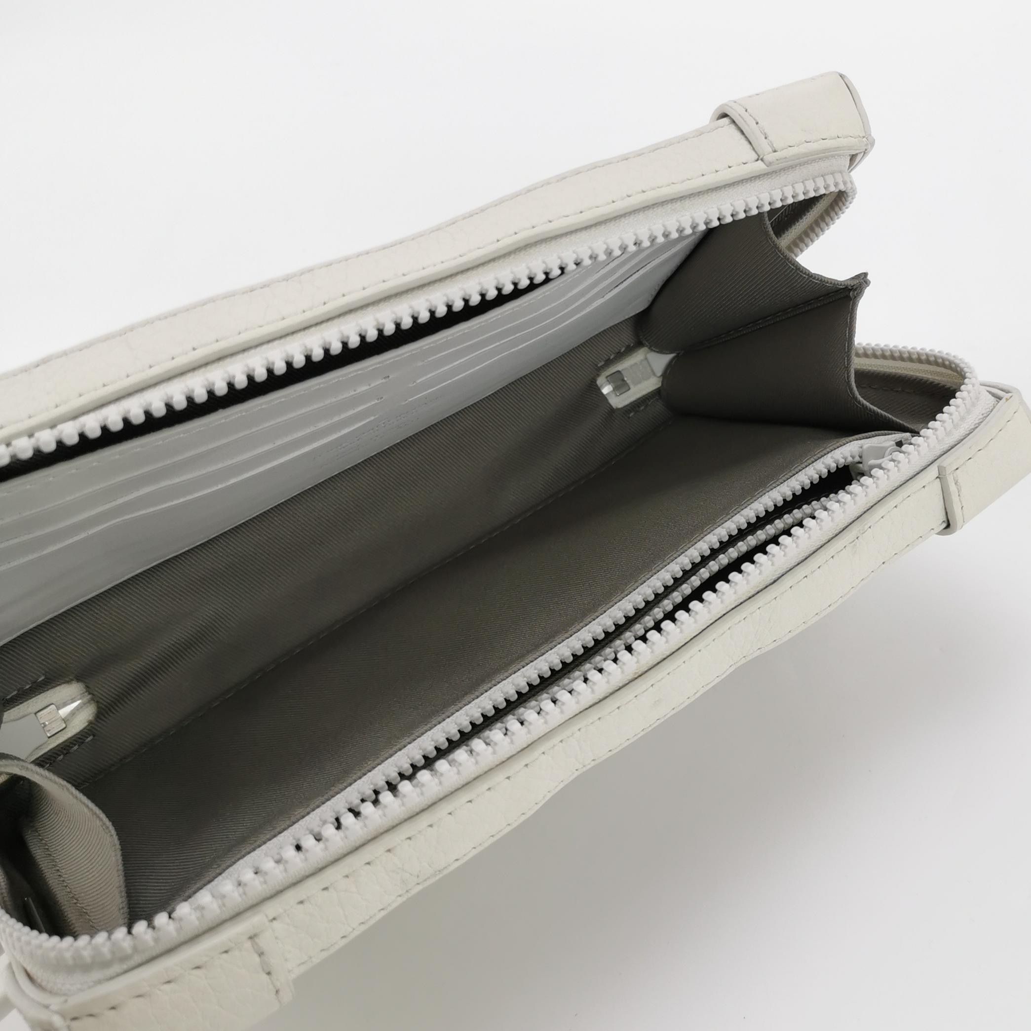 Louis Vuitton(LV) LV Friends Soft Trunk Wallet Printed Monogram Taurillon Leather — photo 7 of 15