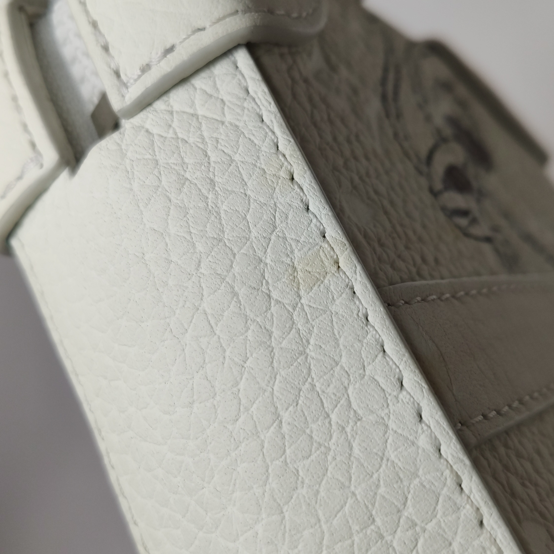Louis Vuitton(LV) LV Friends Soft Trunk Wallet Printed Monogram Taurillon Leather — photo 14 of 15