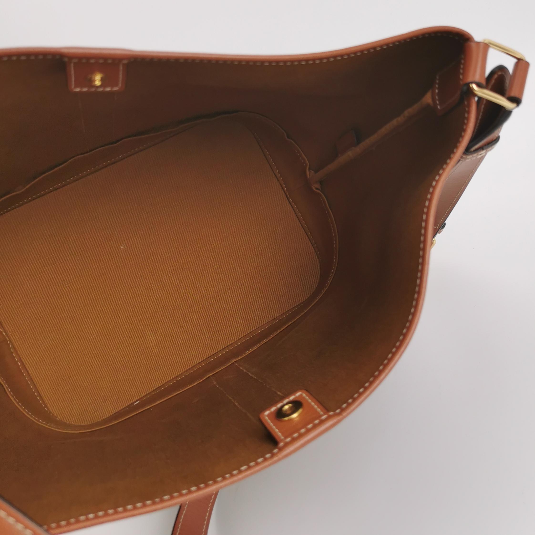 Celine Bucket Bag Triomphe Coated Canvas Medium — photo 7 of 12