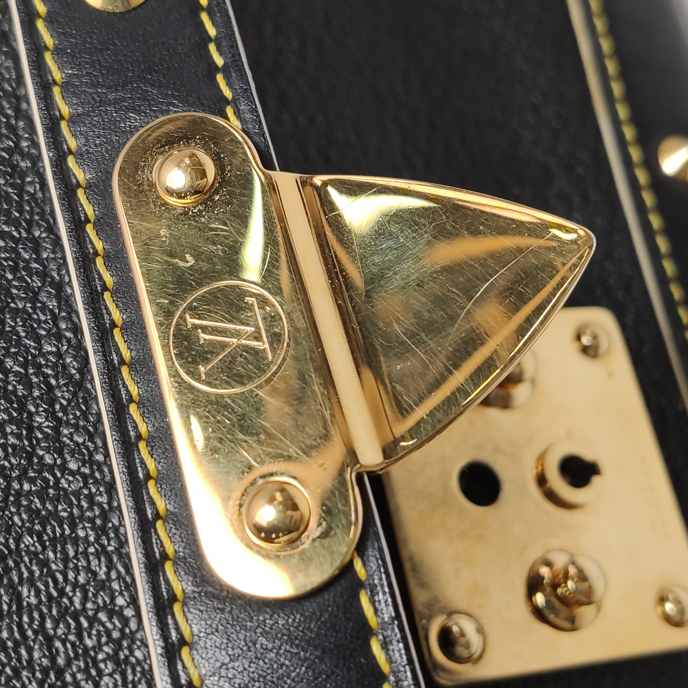 Louis Vuitton（LV） Suhali Le Talentueux Handbag Leather — photo 9 of 20
