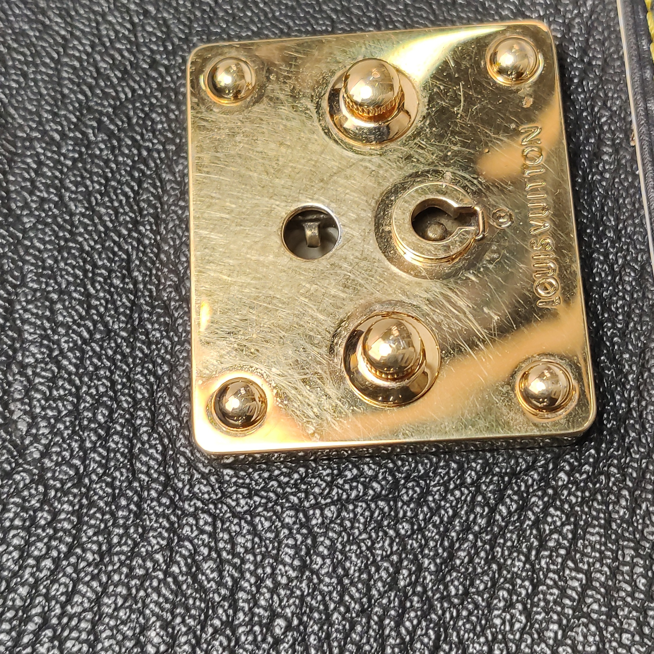 Louis Vuitton（LV） Suhali Le Talentueux Handbag Leather — photo 10 of 20
