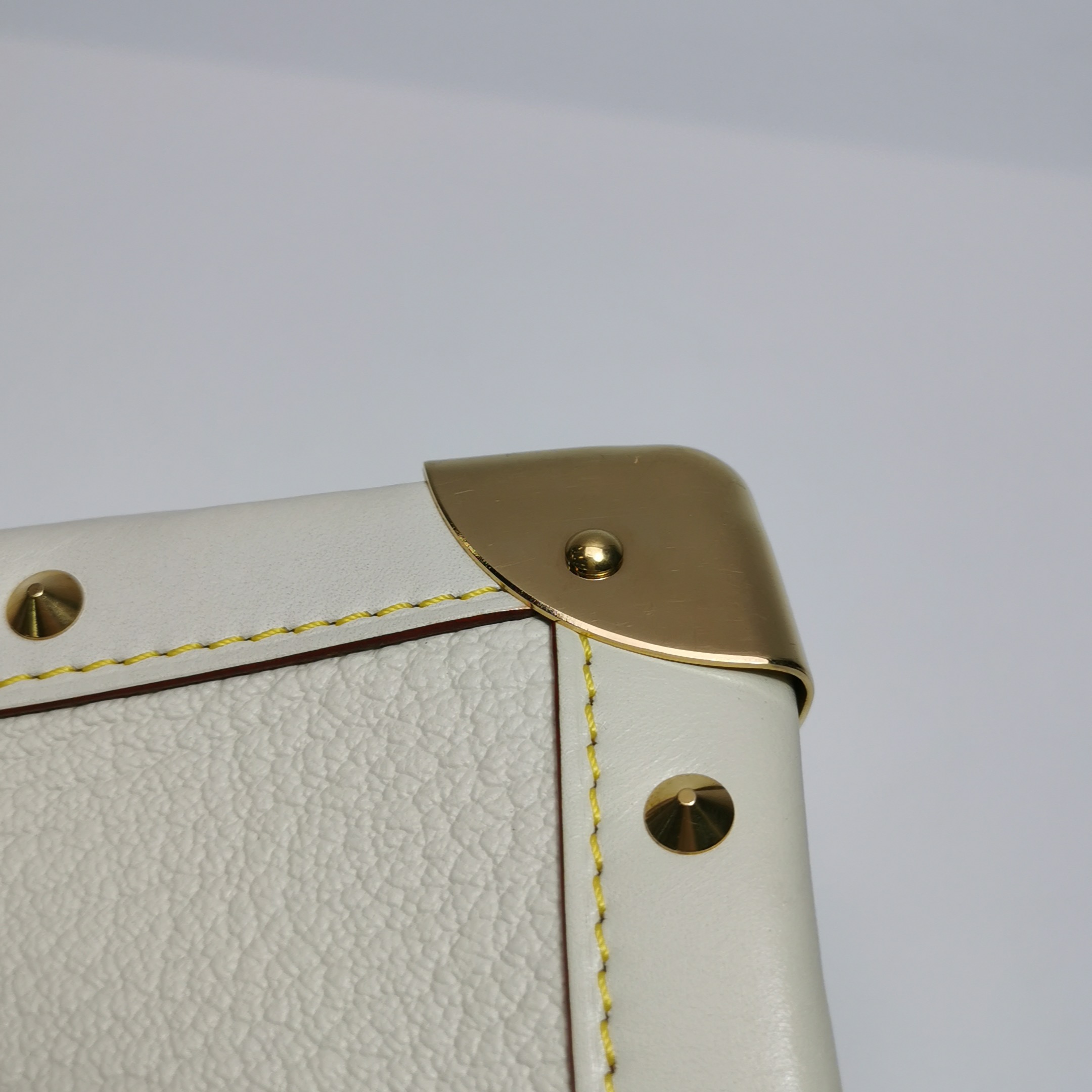 Louis Vuitton(LV) Suhali Le Talentueux Handbag Leather — photo 18 of 21