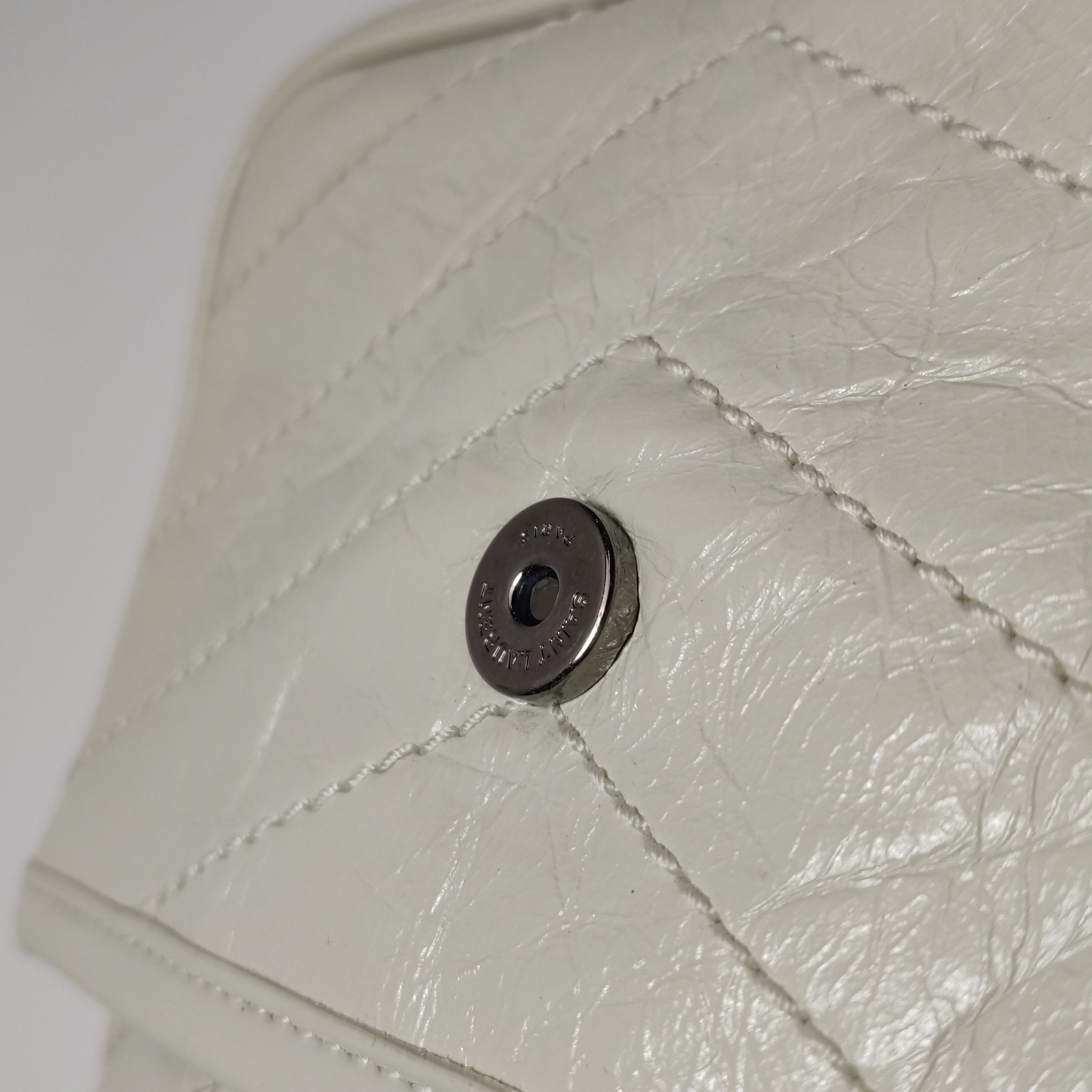 Saint Laurent(YSL) Niki Chain Flap Bag Matelasse Chevron Leather Small — photo 10 of 13