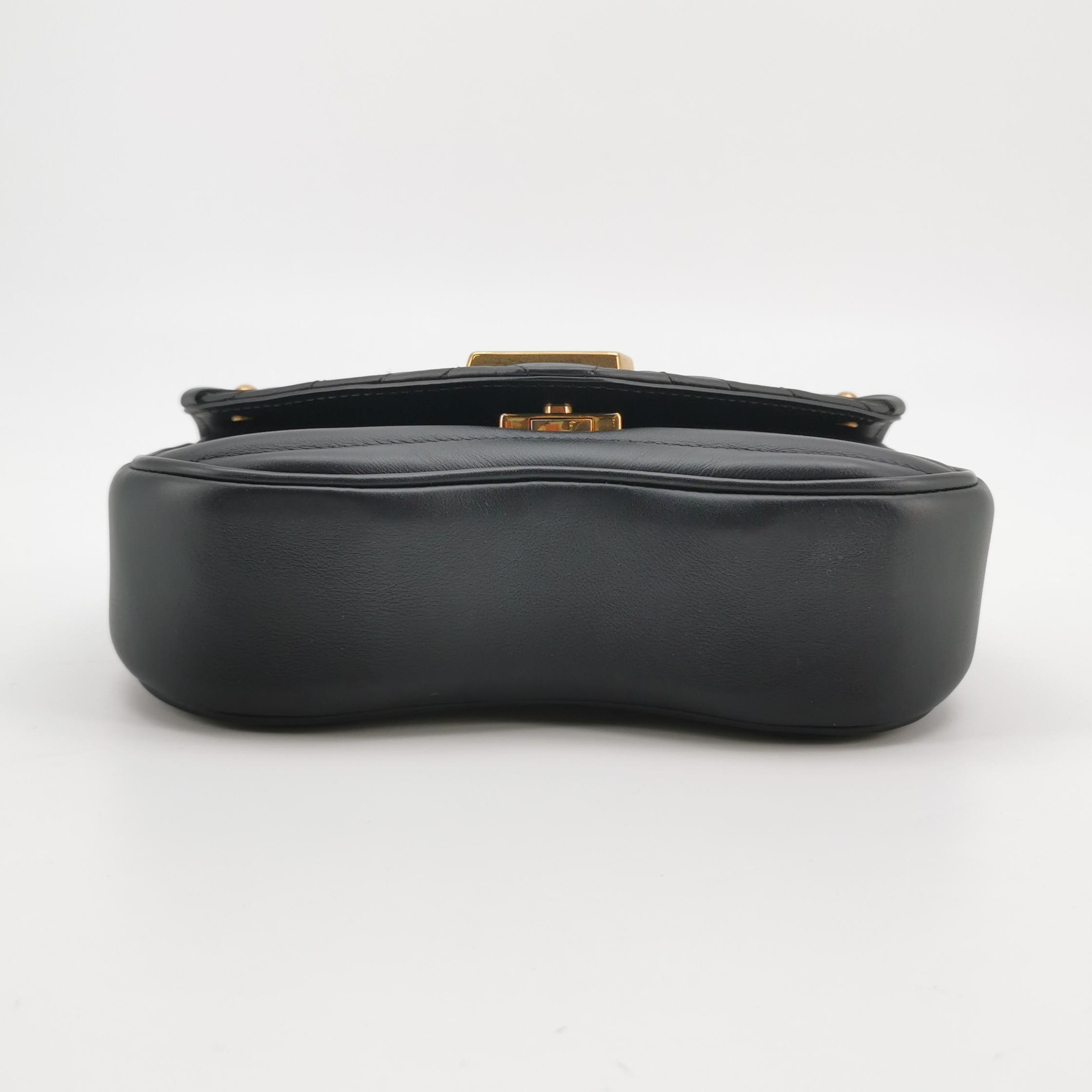 Louis Vuitton(LV) New Wave Chain Bag Quilted Leather PM — photo 6 of 15