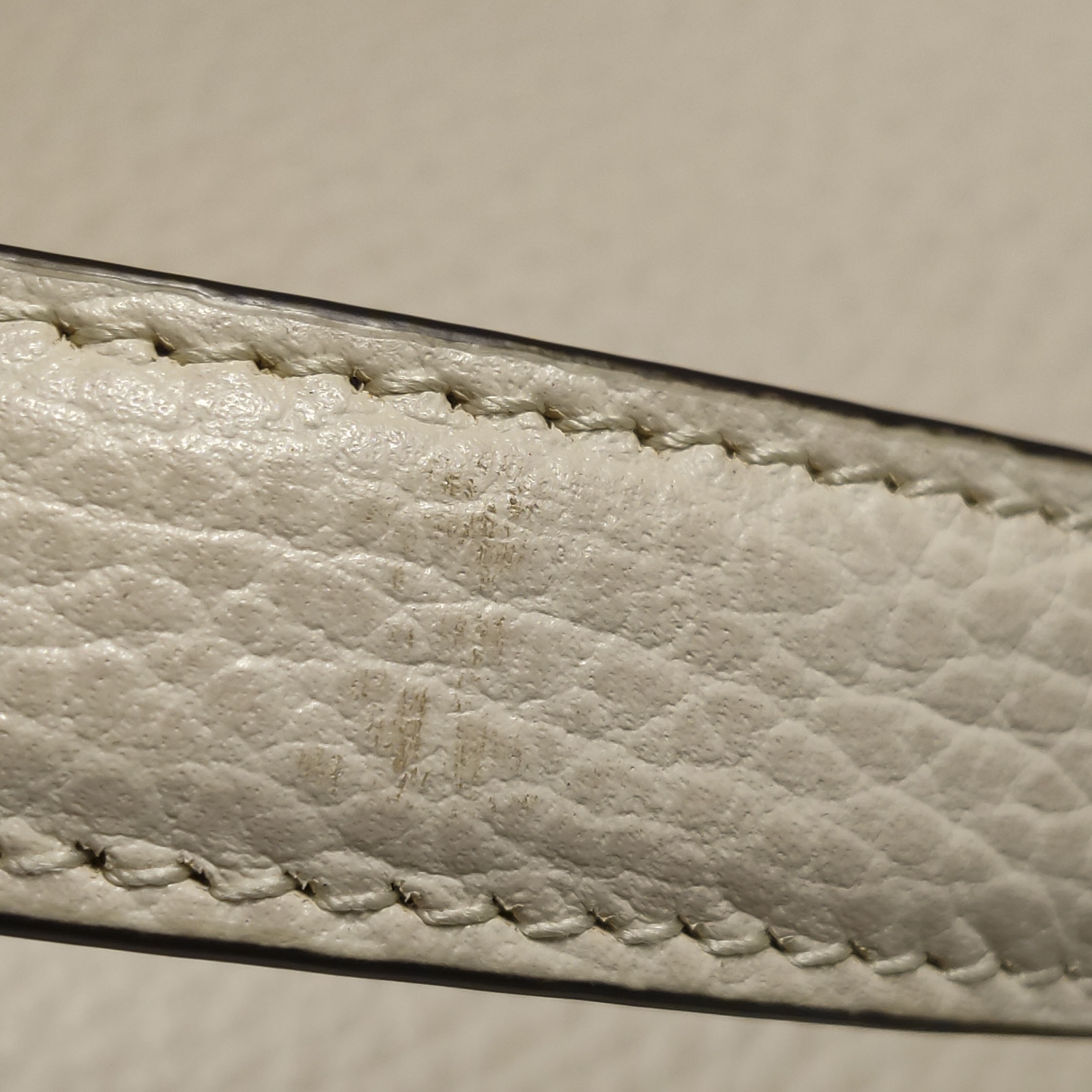 Gucci Interlocking Shoulder Bag Leather — photo 11 of 12