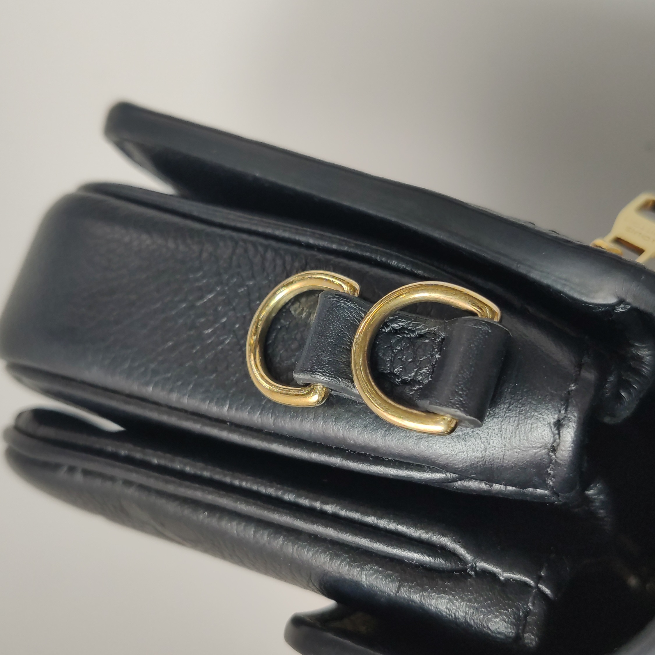 Louis Vuitton(LV) Pochette Metis East West Bag Monogram Empreinte Black — photo 10 of 14