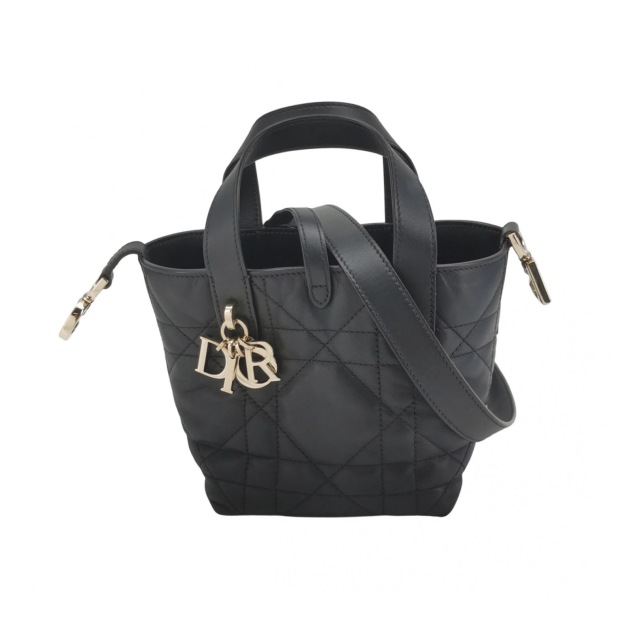 Christian Dior Toujours Vertical Tote Bag Macrocannage Quilt Calfskin — pre-owned, Vierlot
