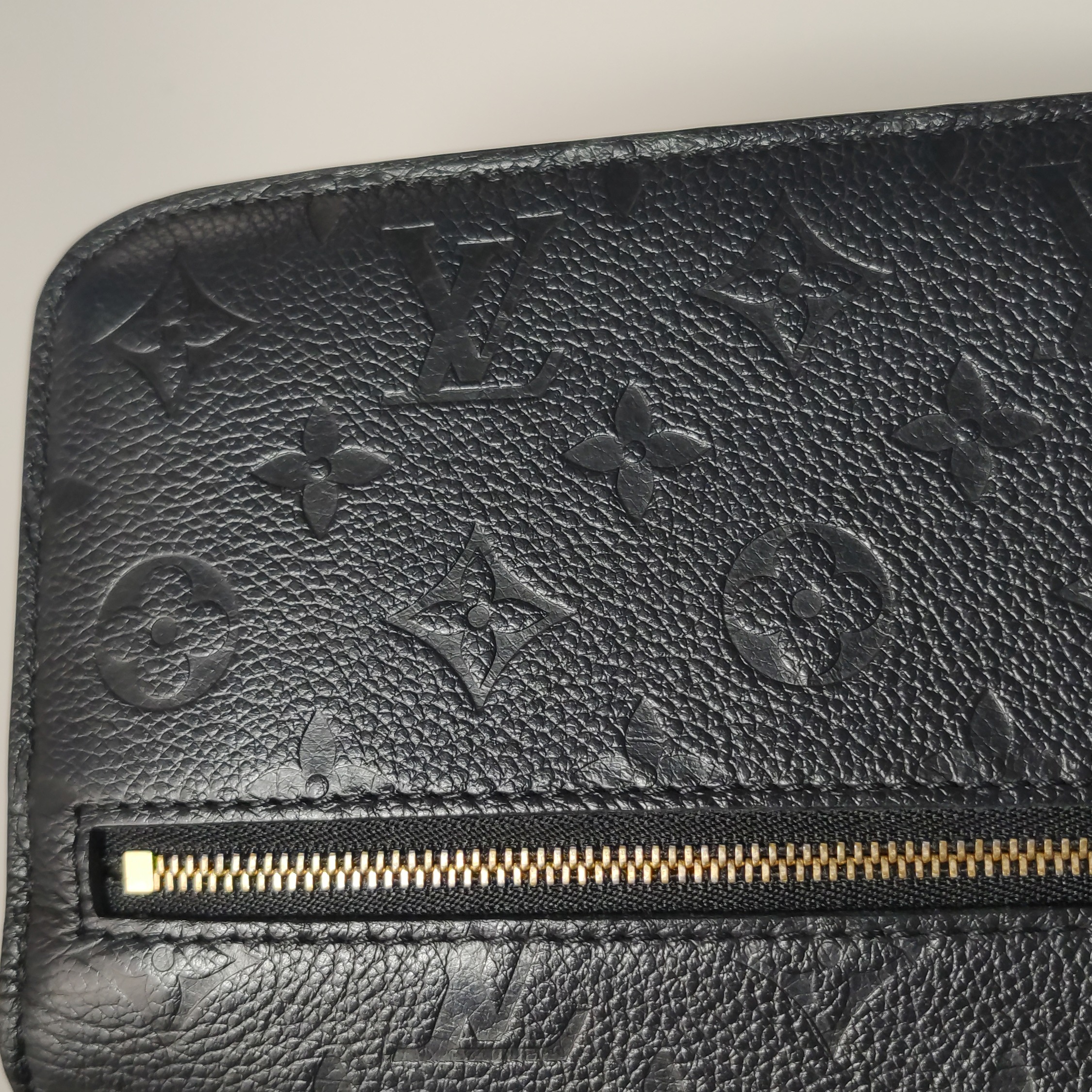 Louis Vuitton(LV) Pochette Metis East West Bag Monogram Empreinte Black — photo 14 of 14