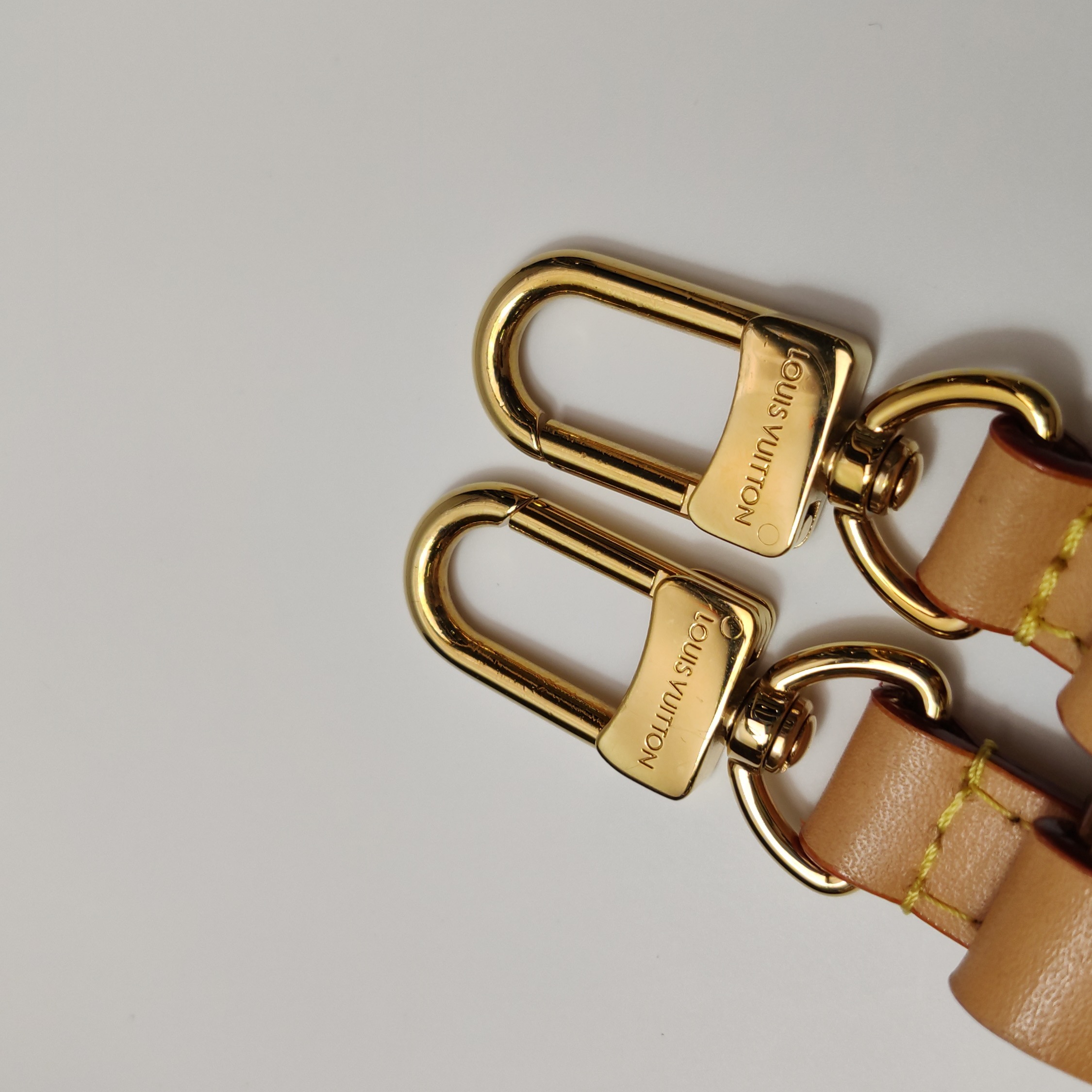 Louis Vuitton(LV) NeoNoe Handbag Monogram Canvas with Shearling BB — photo 9 of 13