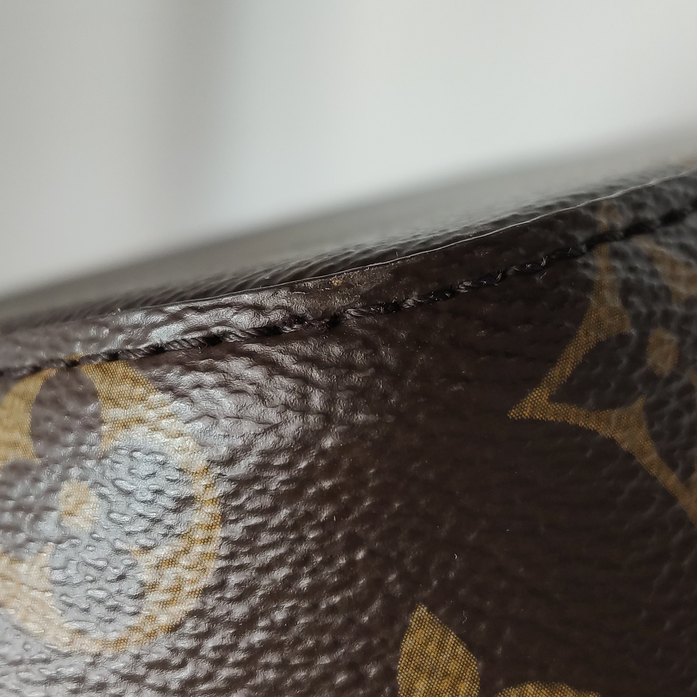 Louis Vuitton(LV) NeoNoe Handbag Monogram Canvas with Shearling BB — photo 11 of 13