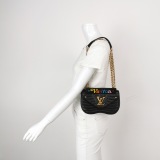 Louis Vuitton(LV) New Wave Chain Bag Quilted Leather PM — thumbnail 2