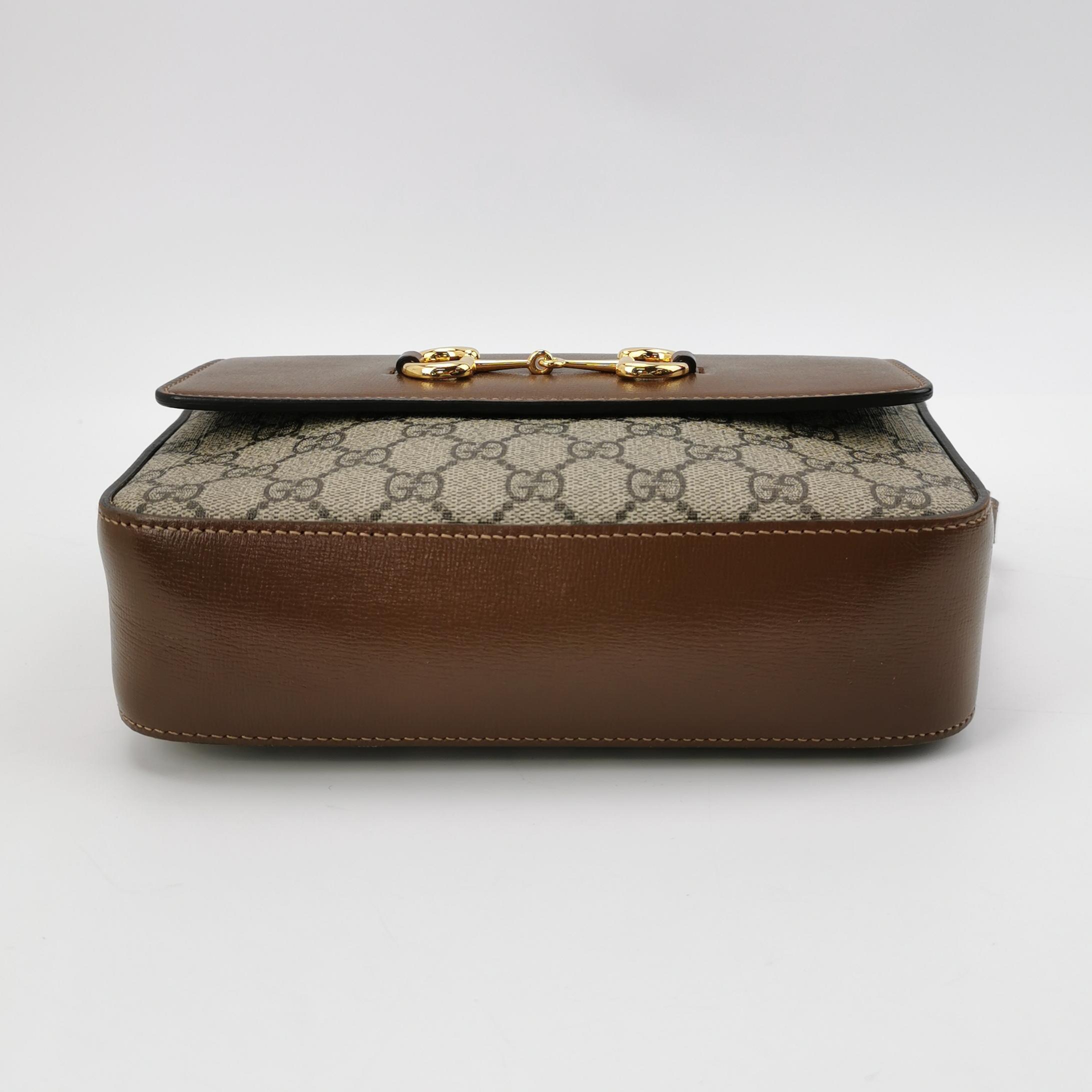Gucci Horsebit 1955 Flap Pocket Camera Bag GG Coated Canvas and Leather Small — photo 6 of 12