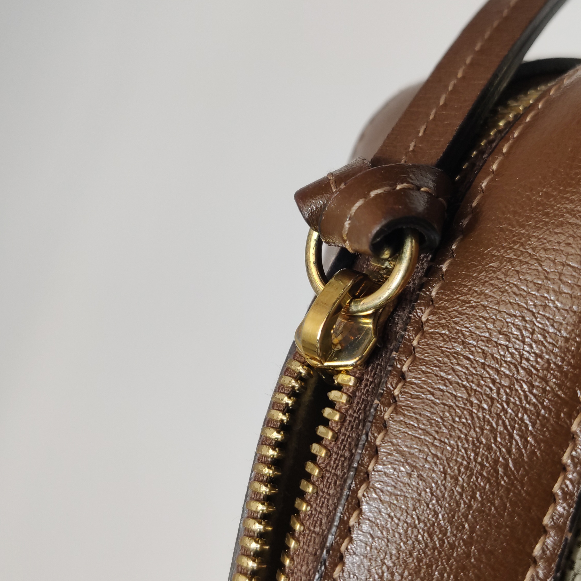 Gucci Horsebit 1955 Flap Pocket Camera Bag GG Coated Canvas and Leather Small — photo 11 of 12