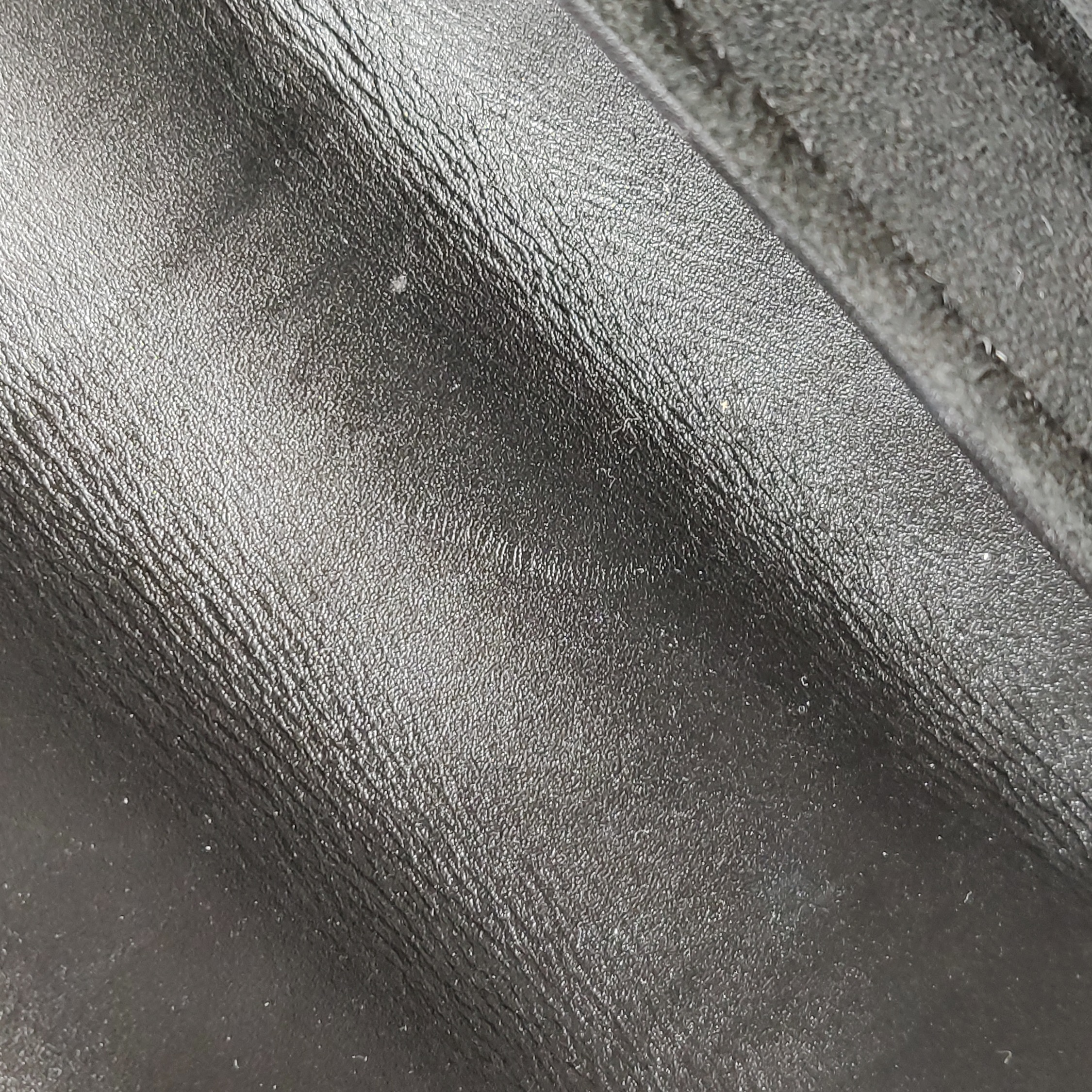 Louis Vuitton(LV) New Wave Chain Bag Quilted Leather PM — photo 13 of 15