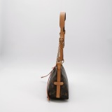 Louis Vuitton(LV) CarryAll Hobo Monogram Canvas BB — thumbnail 3