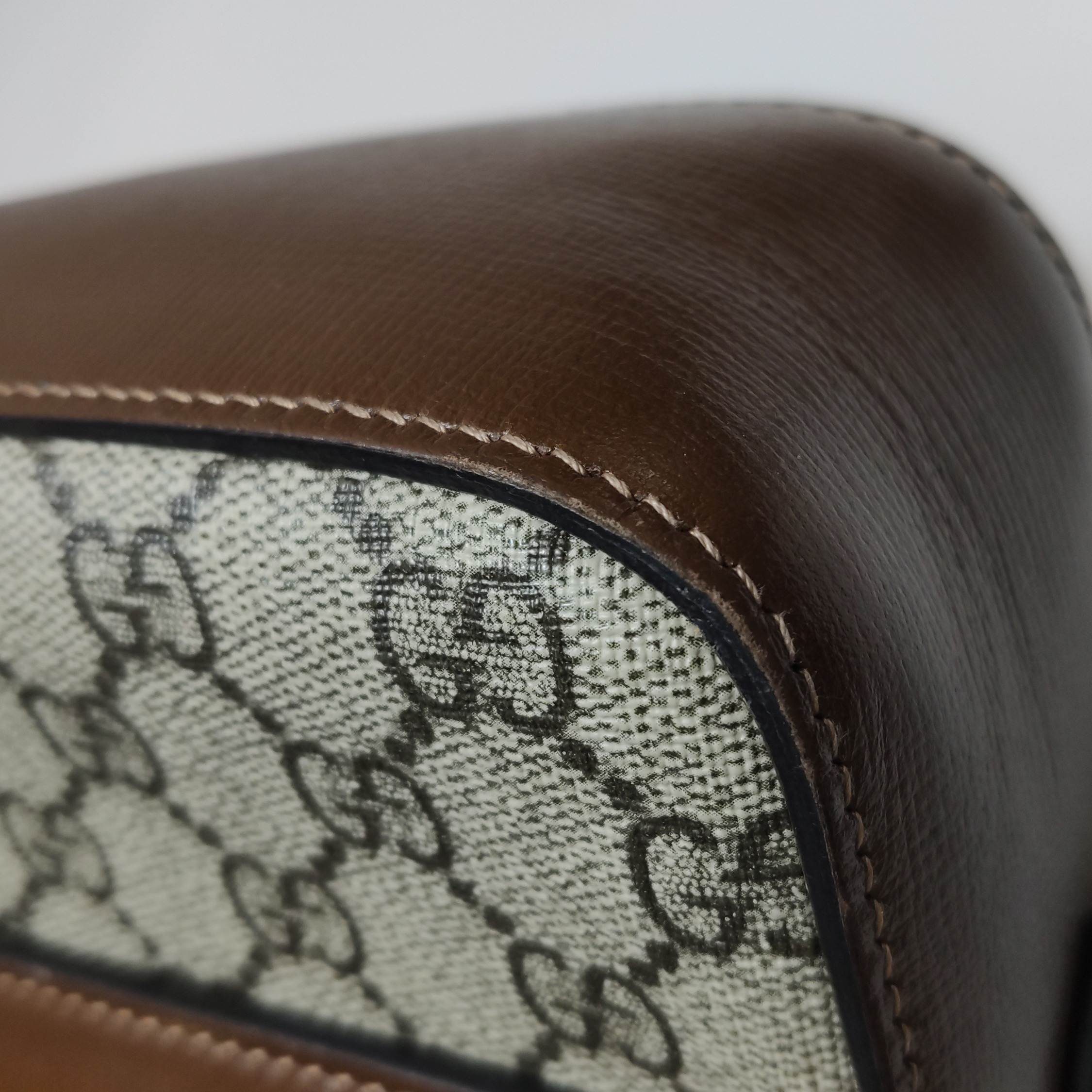 Gucci Horsebit 1955 Flap Pocket Camera Bag GG Coated Canvas and Leather Small — photo 9 of 12