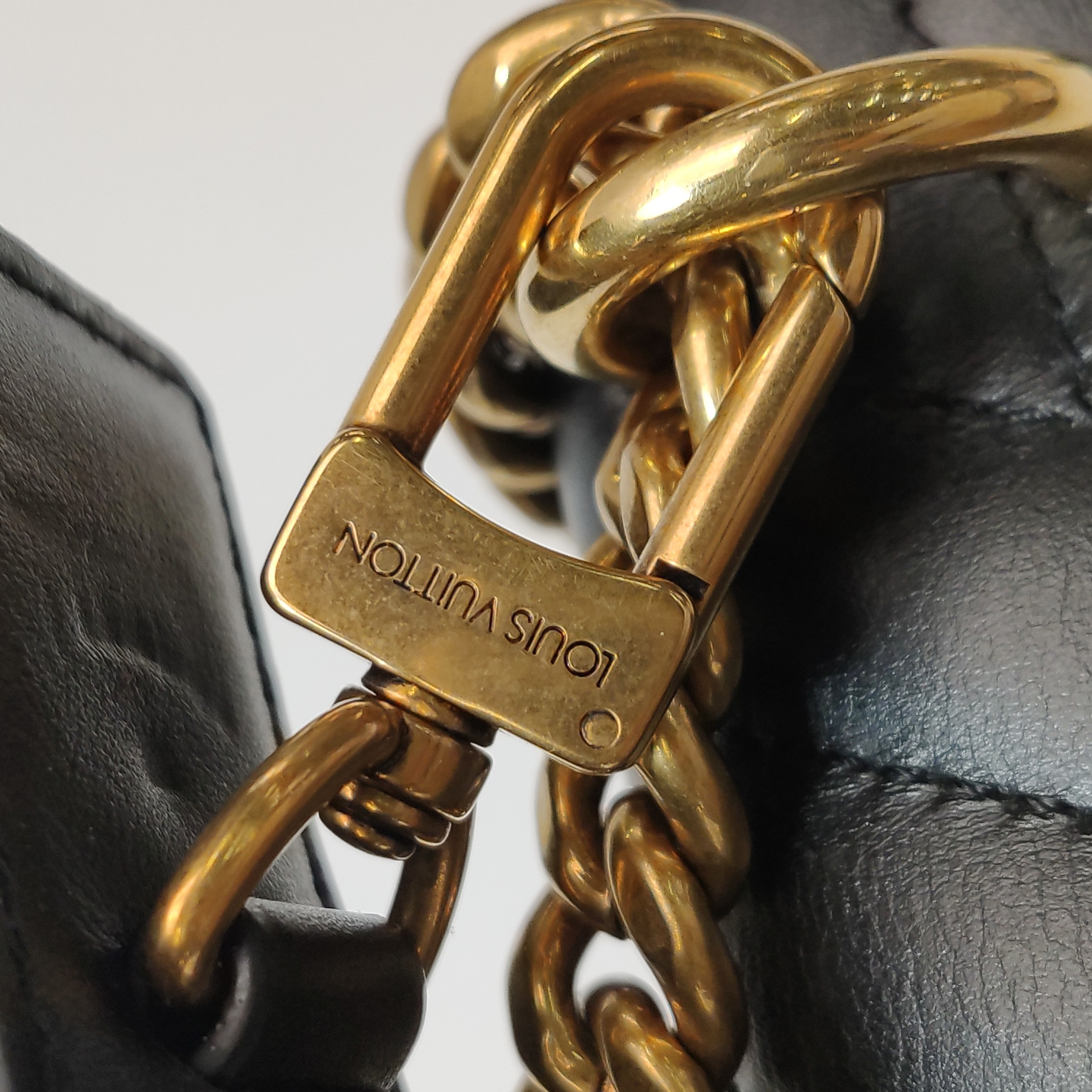 Louis Vuitton(LV) New Wave Chain Bag Quilted Leather PM — photo 10 of 15
