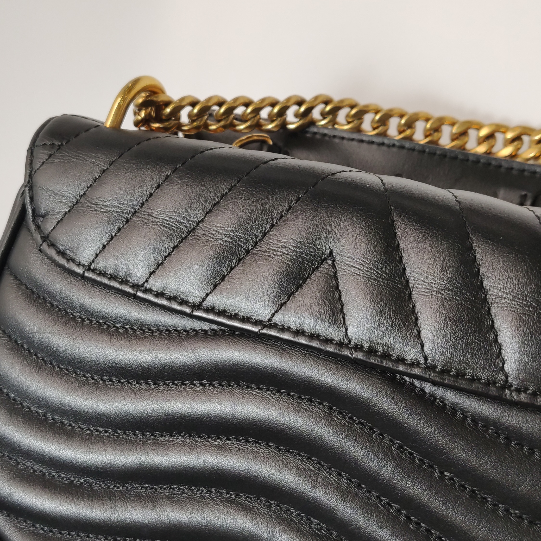 Louis Vuitton(LV) New Wave Chain Bag Quilted Leather PM — photo 14 of 15